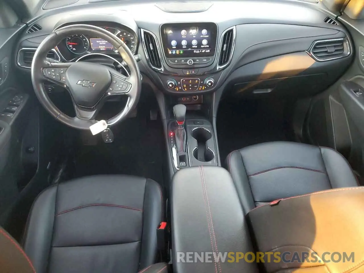 8 fotografías del automóvil dañado 2GNAXWEV3N6125006 CHEVROLET EQUINOX 2022