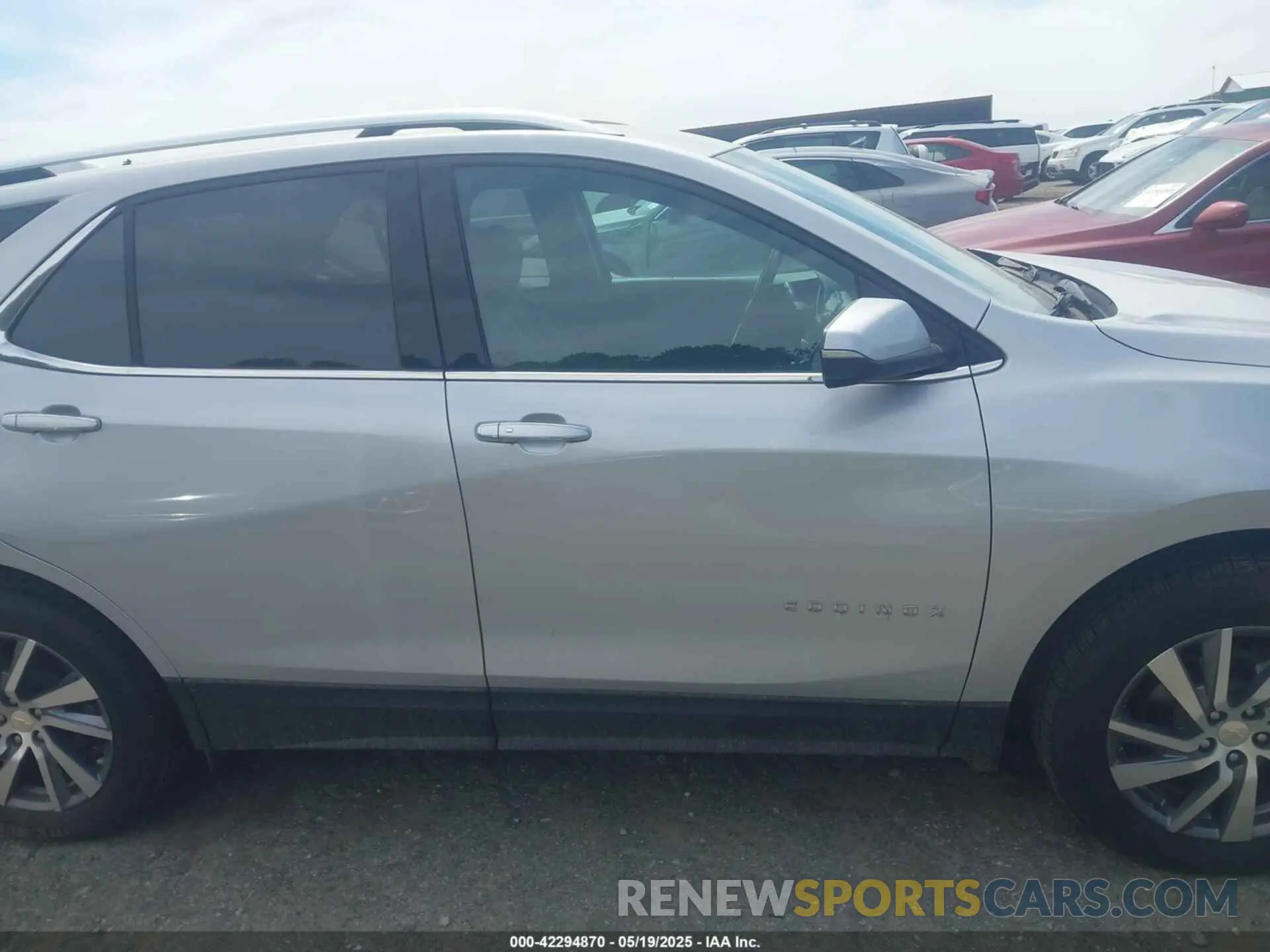 13 fotografías del automóvil dañado 2GNAXXEVXN6146327 CHEVROLET EQUINOX 2022