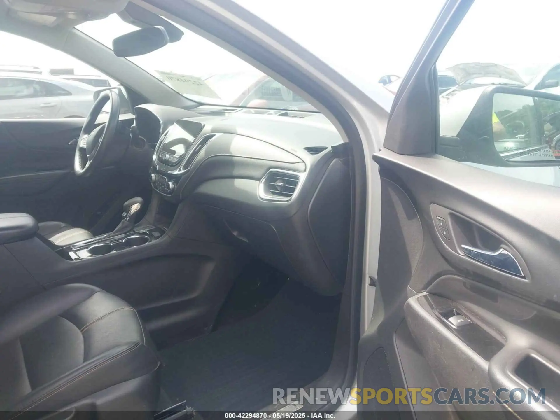 5 fotografías del automóvil dañado 2GNAXXEVXN6146327 CHEVROLET EQUINOX 2022
