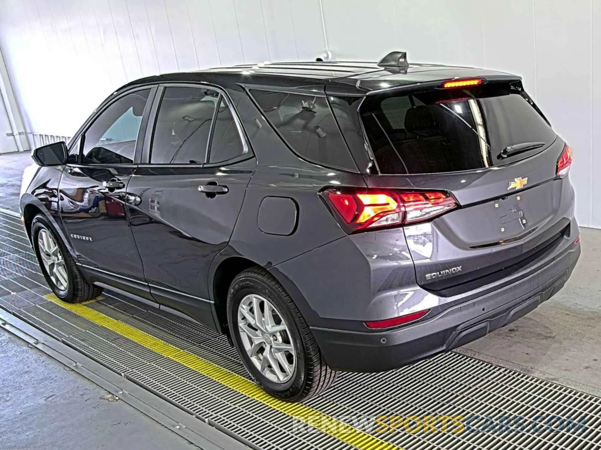 25 fotografías del automóvil dañado 3GNAXFEV6NS232388 CHEVROLET EQUINOX 2022