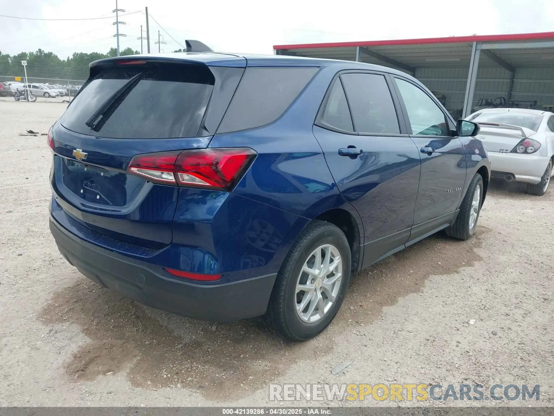 4 fotografías del automóvil dañado 3GNAXHEV1NS160222 CHEVROLET EQUINOX 2022