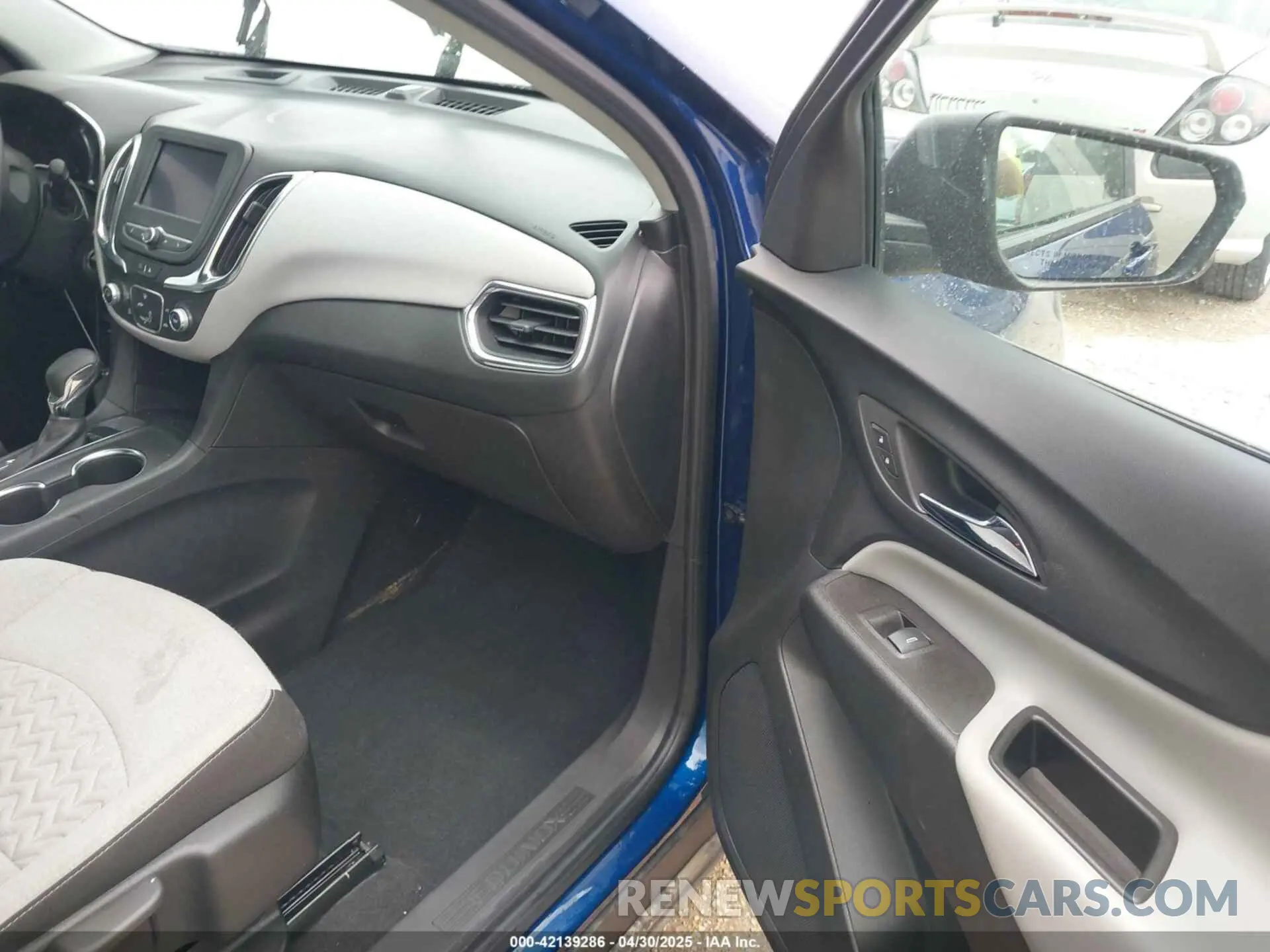 5 fotografías del automóvil dañado 3GNAXHEV1NS160222 CHEVROLET EQUINOX 2022