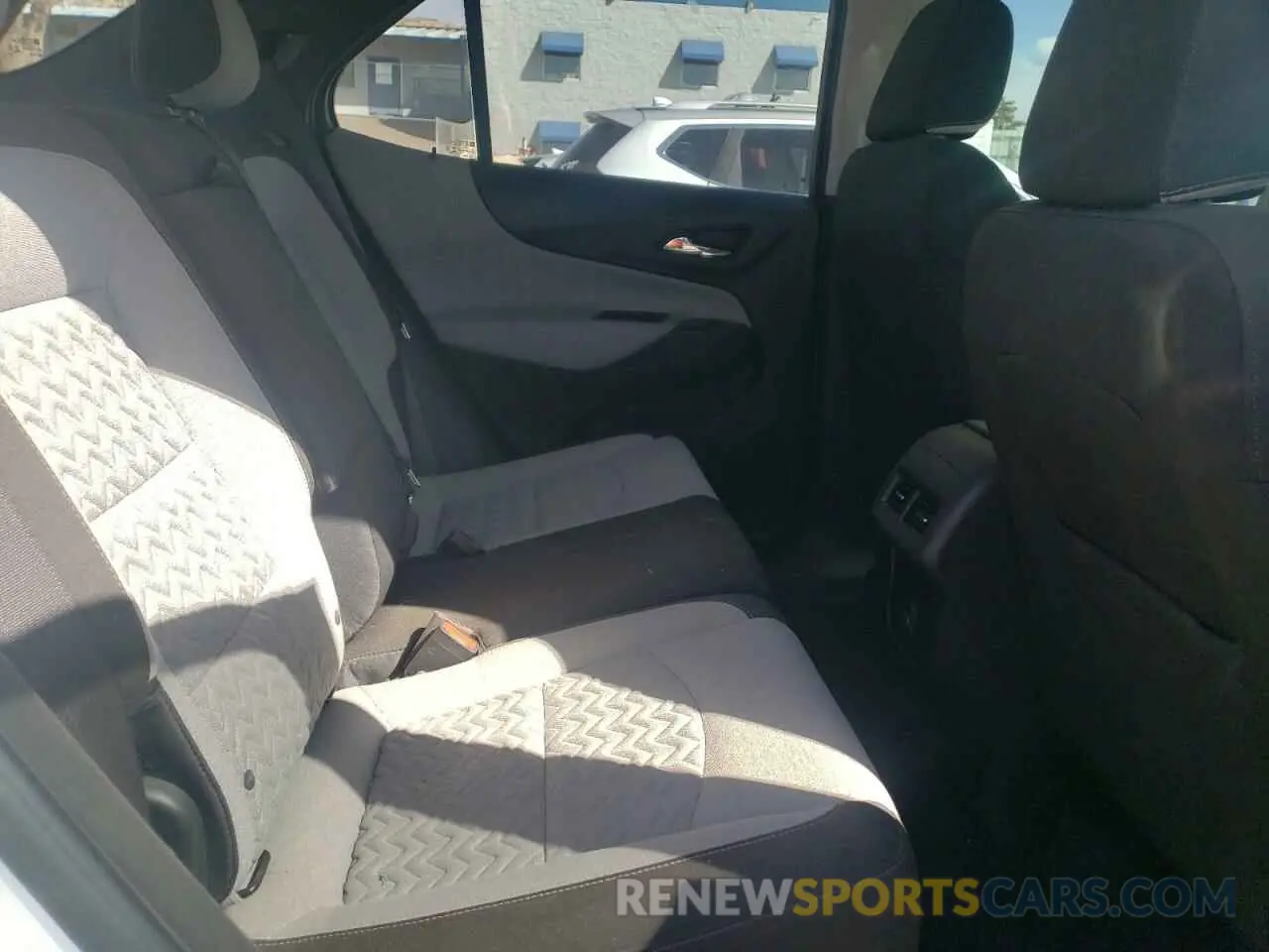12 fotografías del automóvil dañado 3GNAXHEV2NS158091 CHEVROLET EQUINOX 2022