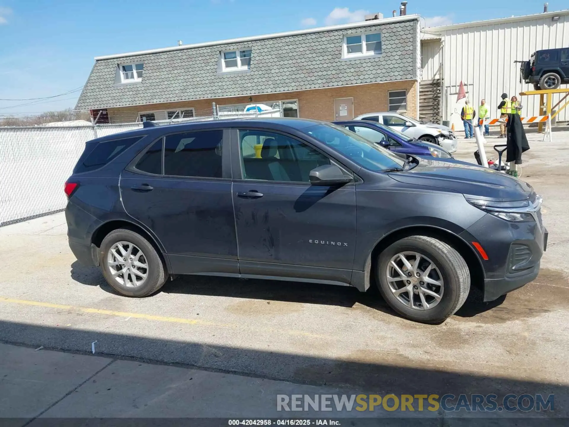 13 fotografías del automóvil dañado 3GNAXHEV2NS164604 CHEVROLET EQUINOX 2022