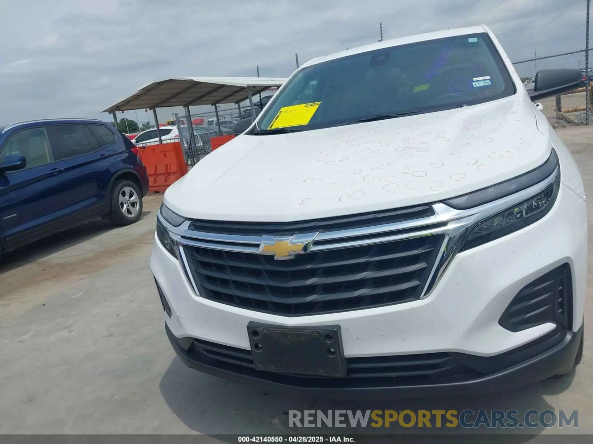 12 fotografías del automóvil dañado 3GNAXHEV3NS222736 CHEVROLET EQUINOX 2022
