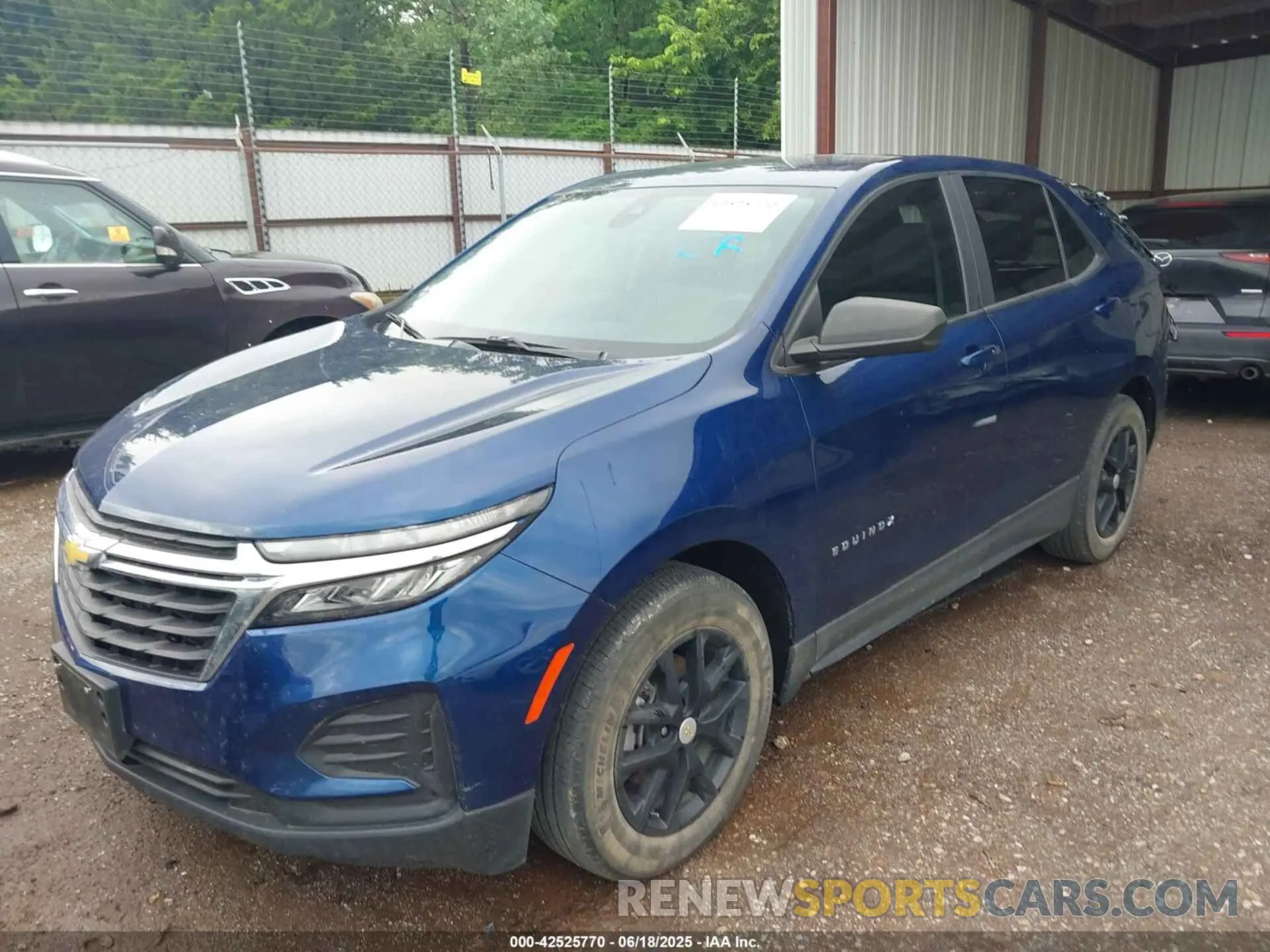 2 fotografías del automóvil dañado 3GNAXHEV4NS207341 CHEVROLET EQUINOX 2022
