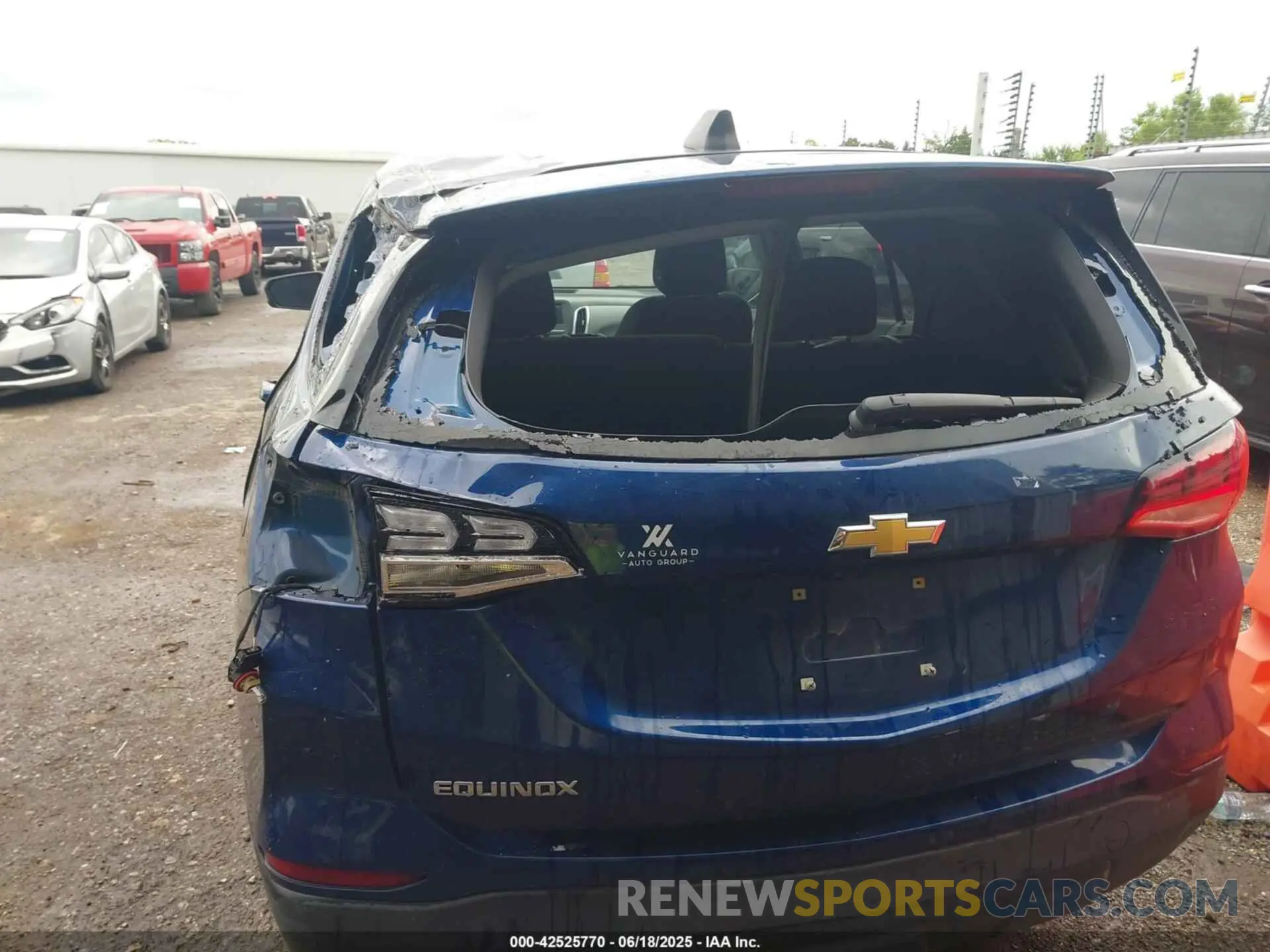 6 fotografías del automóvil dañado 3GNAXHEV4NS207341 CHEVROLET EQUINOX 2022