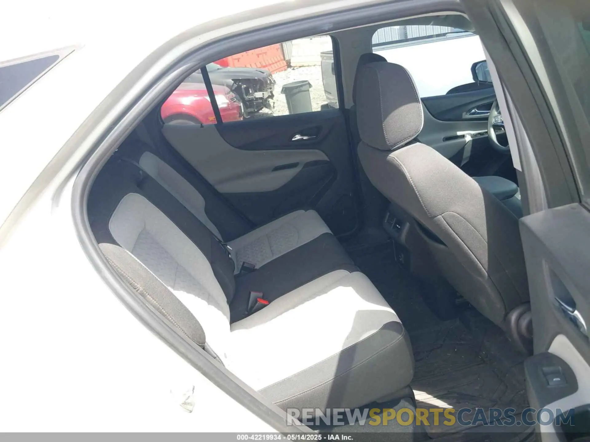 8 fotografías del automóvil dañado 3GNAXHEV7NS165098 CHEVROLET EQUINOX 2022