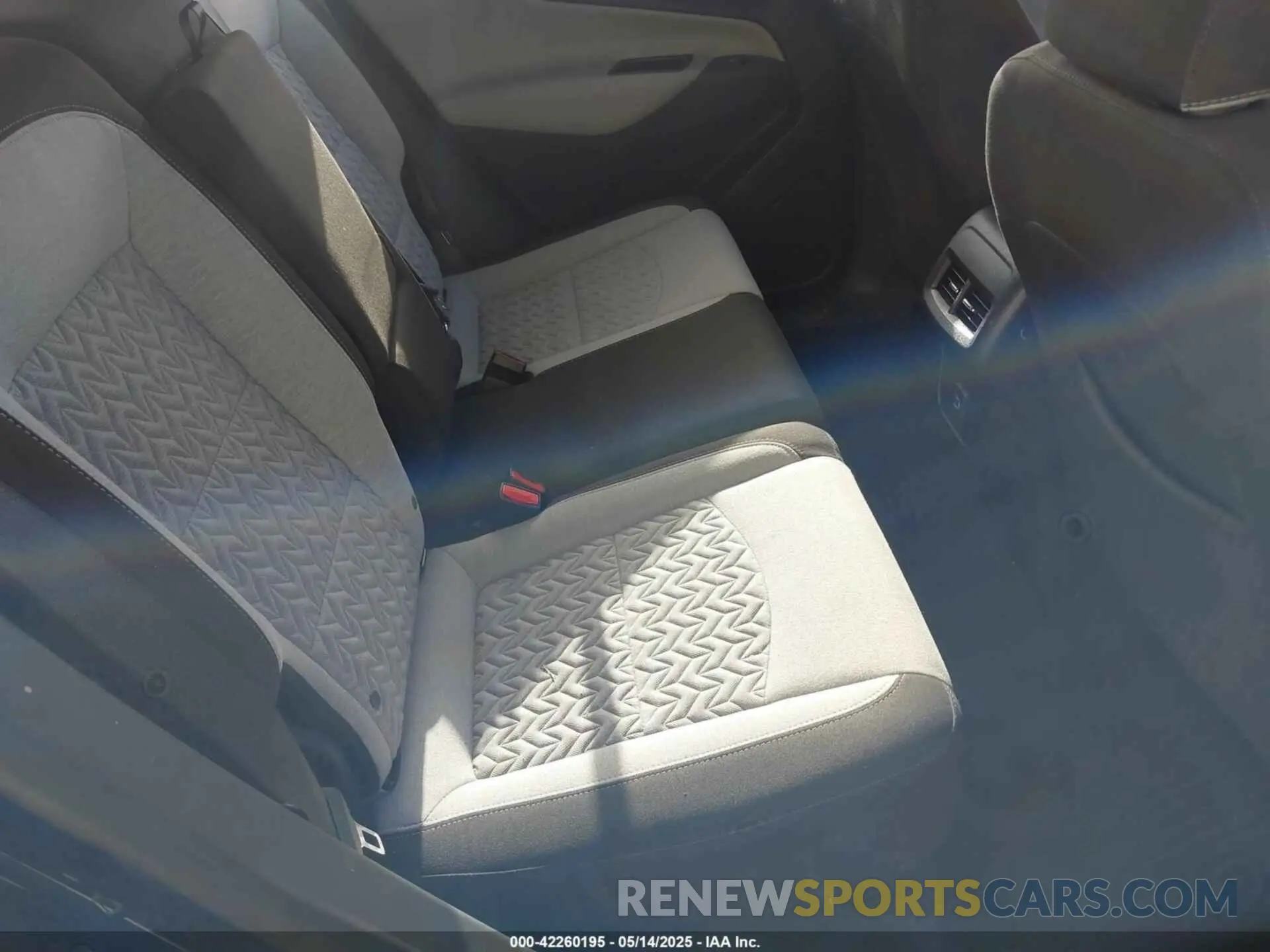 8 fotografías del automóvil dañado 3GNAXHEV8NS245316 CHEVROLET EQUINOX 2022