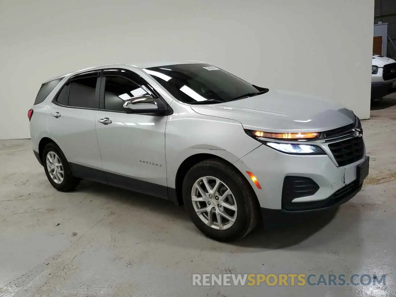 4 fotografías del automóvil dañado 3GNAXHEV9NS147296 CHEVROLET EQUINOX 2022