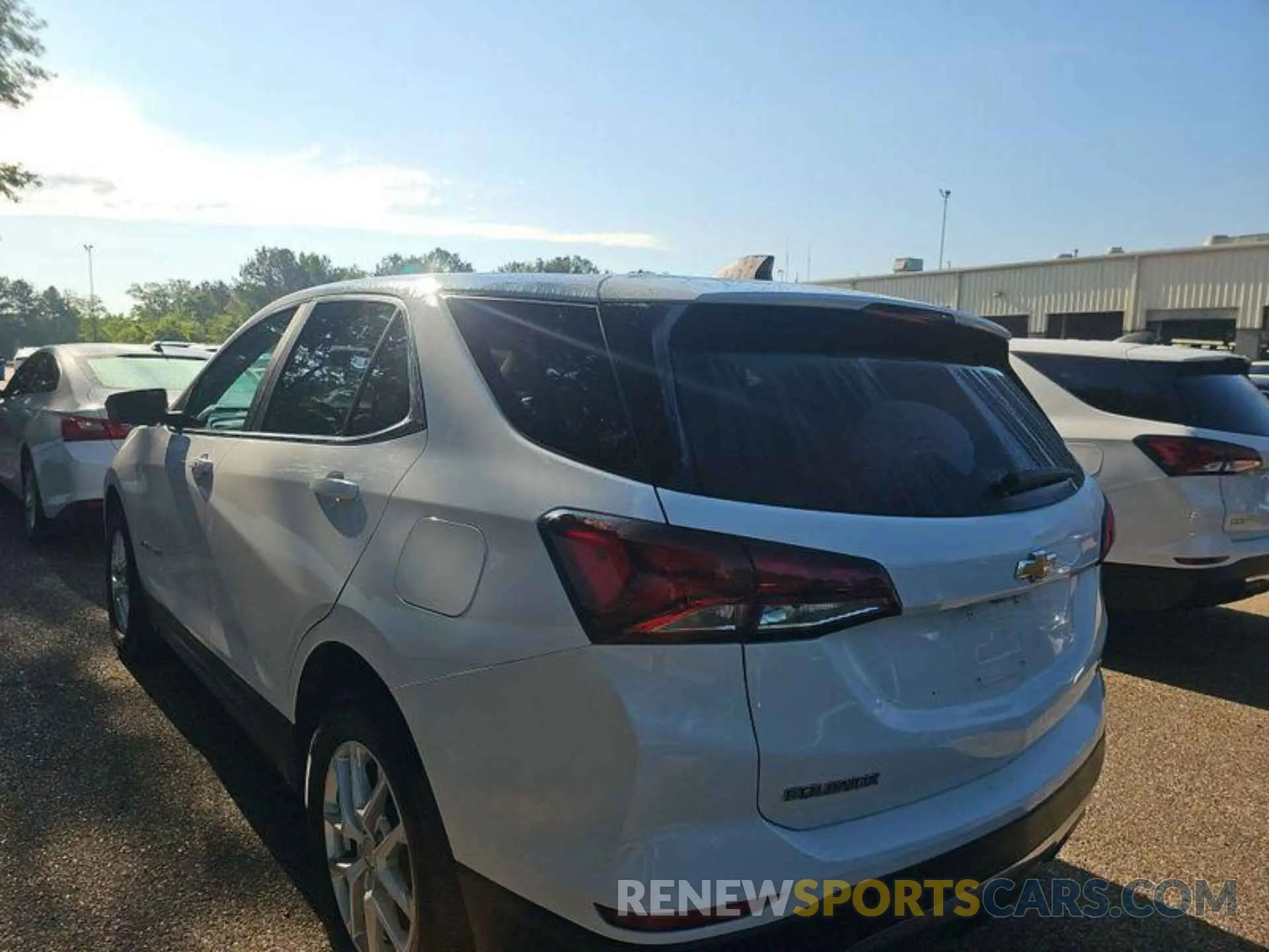 4 fotografías del automóvil dañado 3GNAXJEV0NL133496 CHEVROLET EQUINOX 2022