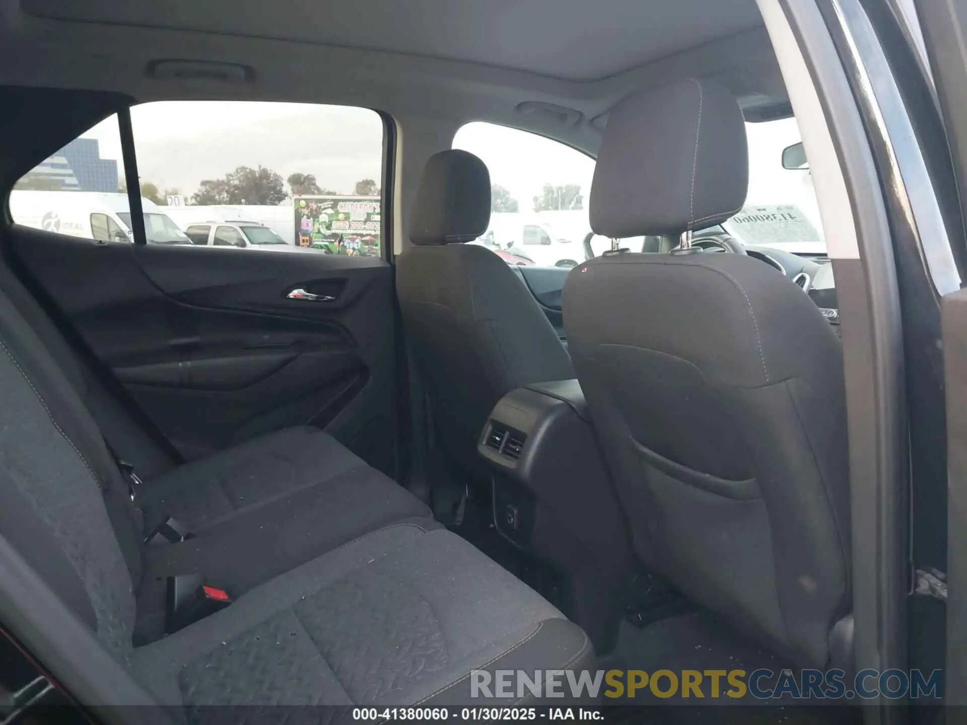 8 fotografías del automóvil dañado 3GNAXKEV0NL153902 CHEVROLET EQUINOX 2022
