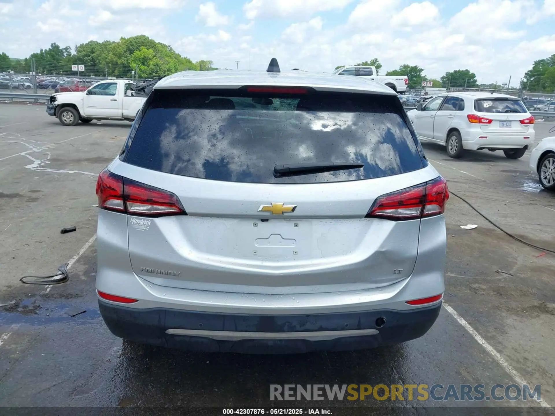 16 fotografías del automóvil dañado 3GNAXKEV1NS189037 CHEVROLET EQUINOX 2022