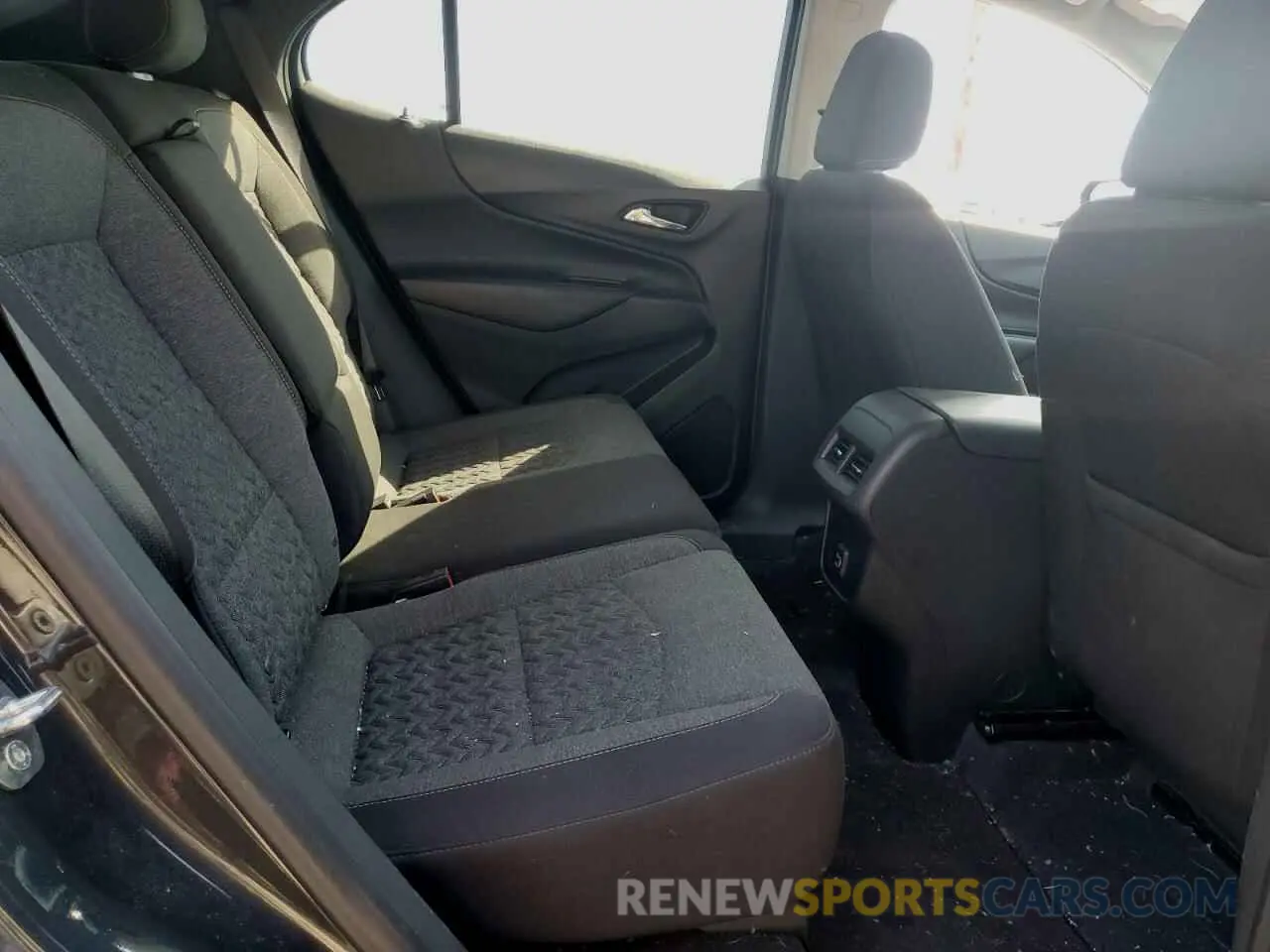 11 fotografías del automóvil dañado 3GNAXKEV1NS197946 CHEVROLET EQUINOX 2022