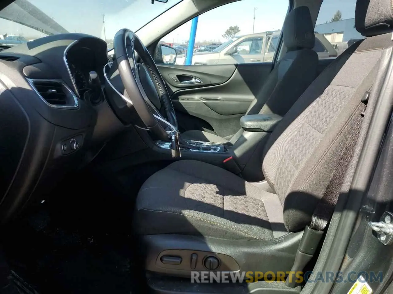 7 fotografías del automóvil dañado 3GNAXKEV1NS197946 CHEVROLET EQUINOX 2022