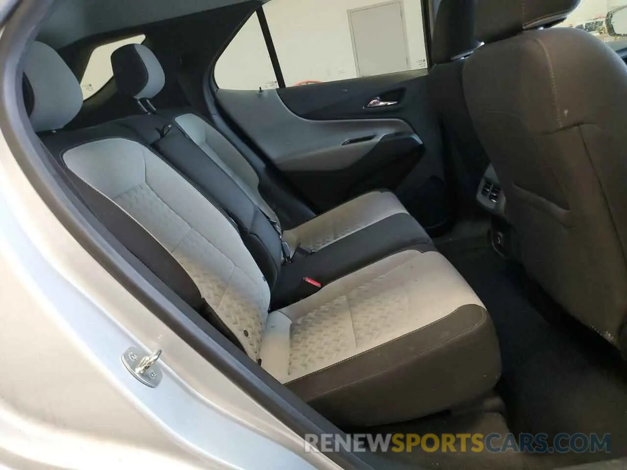 11 fotografías del automóvil dañado 3GNAXKEV2NL141816 CHEVROLET EQUINOX 2022