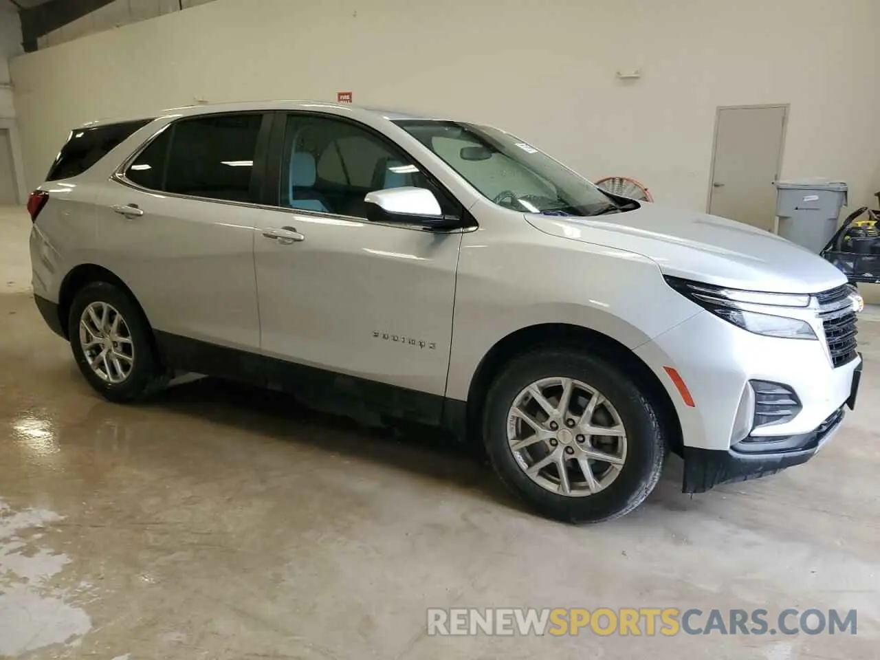 4 fotografías del automóvil dañado 3GNAXKEV2NL141816 CHEVROLET EQUINOX 2022