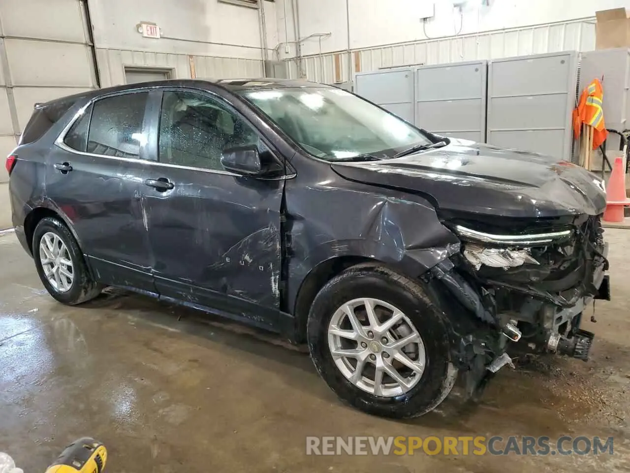 4 fotografías del automóvil dañado 3GNAXKEV2NS244921 CHEVROLET EQUINOX 2022