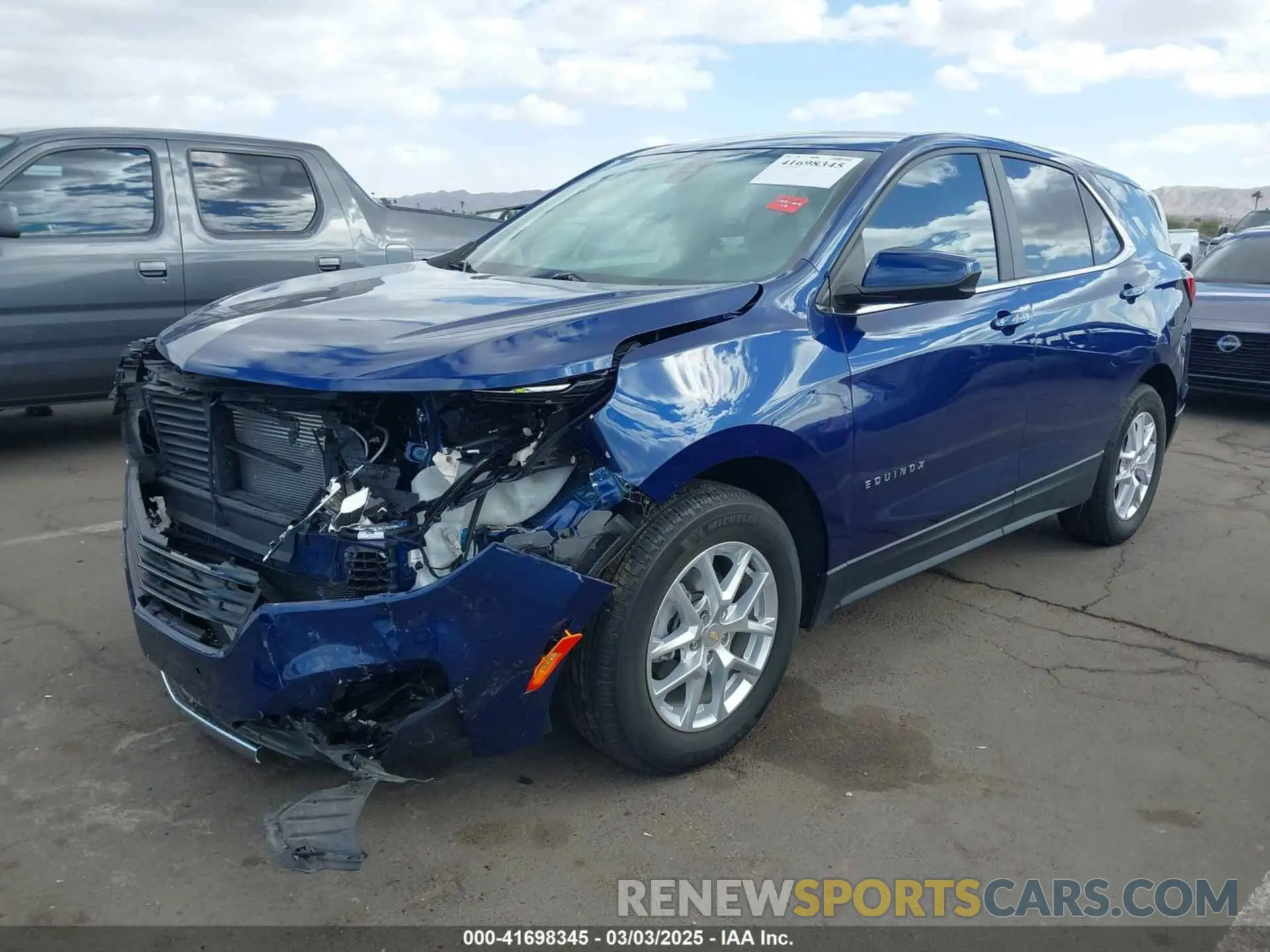 2 fotografías del automóvil dañado 3GNAXKEV3NL117010 CHEVROLET EQUINOX 2022