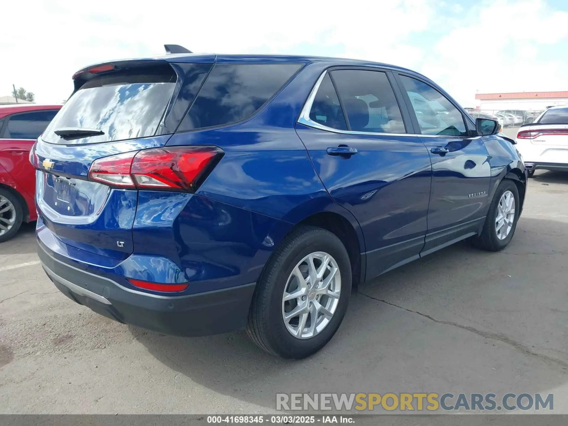 4 fotografías del automóvil dañado 3GNAXKEV3NL117010 CHEVROLET EQUINOX 2022