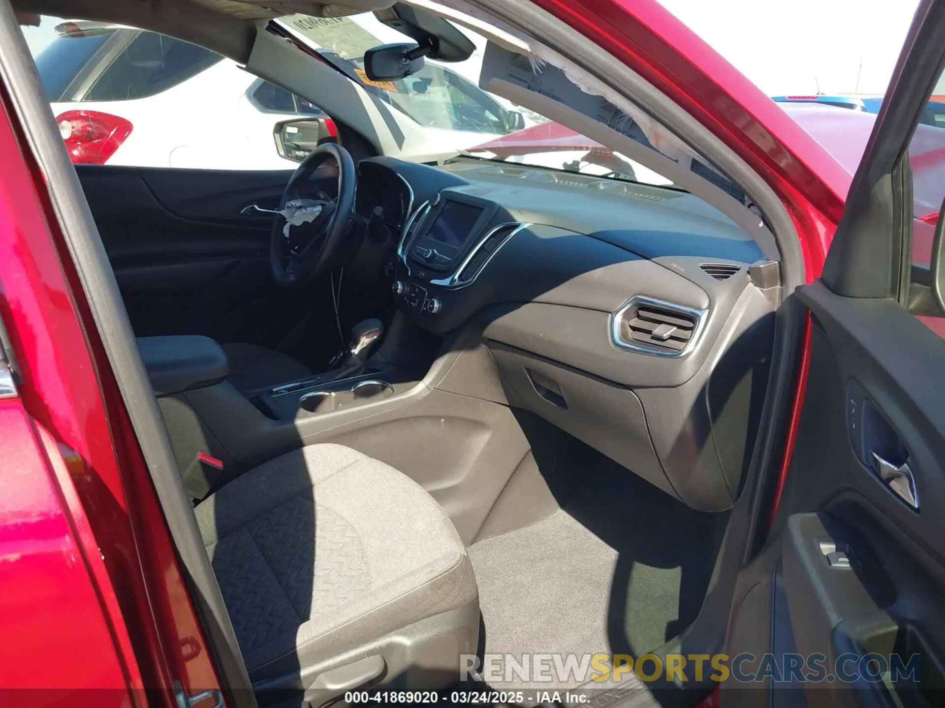 5 fotografías del automóvil dañado 3GNAXKEV3NL212053 CHEVROLET EQUINOX 2022
