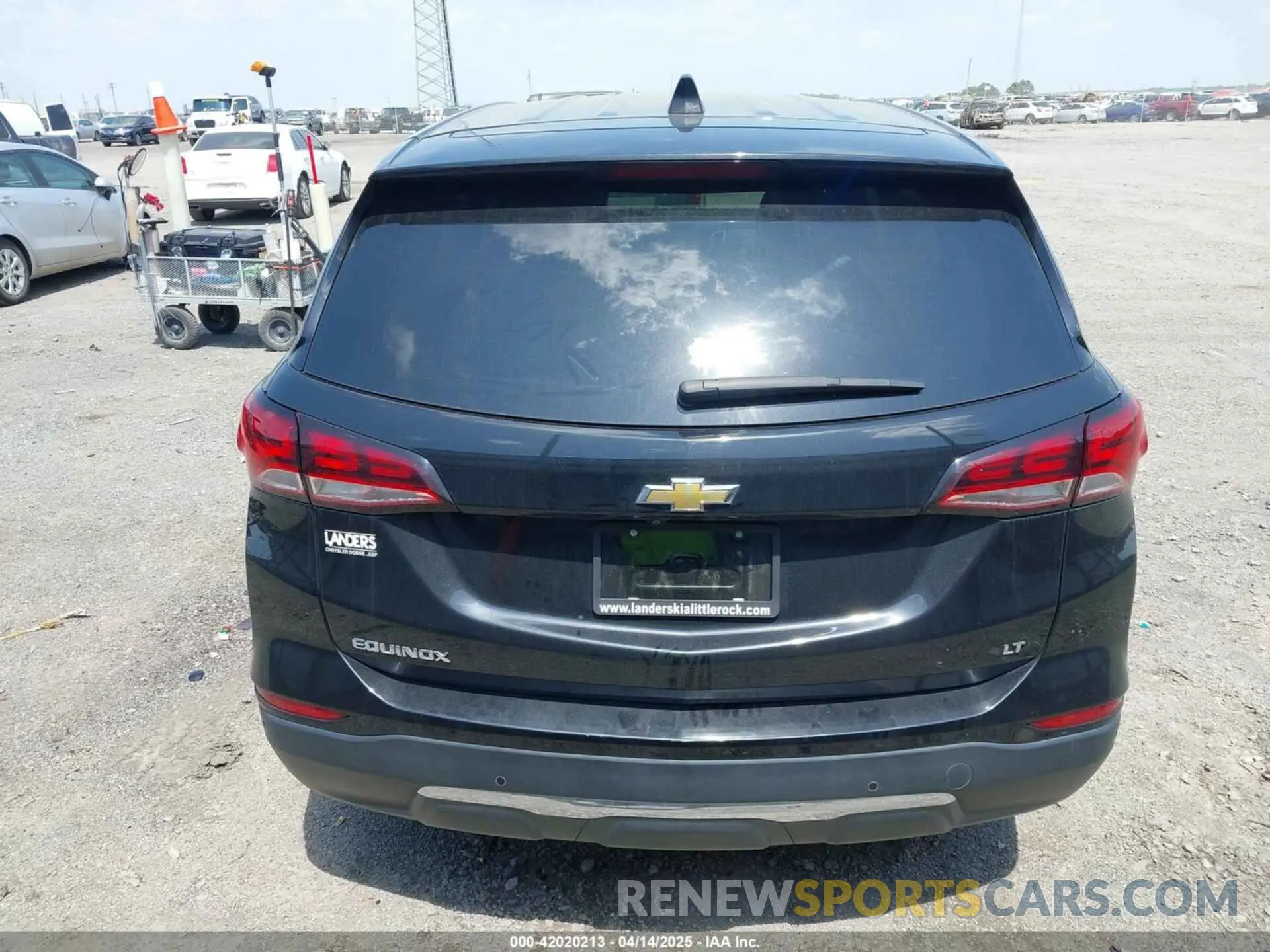 16 fotografías del automóvil dañado 3GNAXKEV3NL281177 CHEVROLET EQUINOX 2022