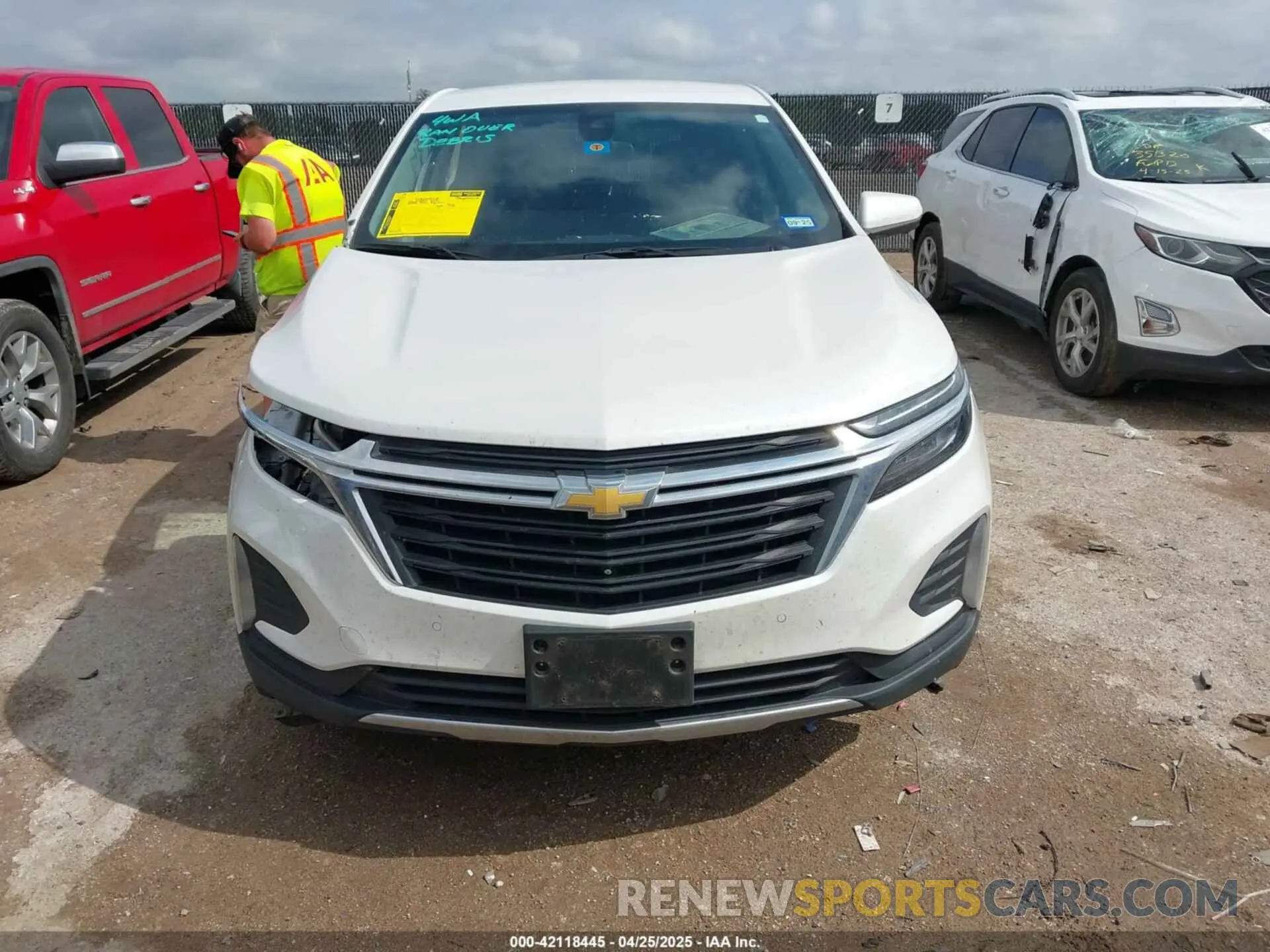 13 fotografías del automóvil dañado 3GNAXKEV3NL298187 CHEVROLET EQUINOX 2022