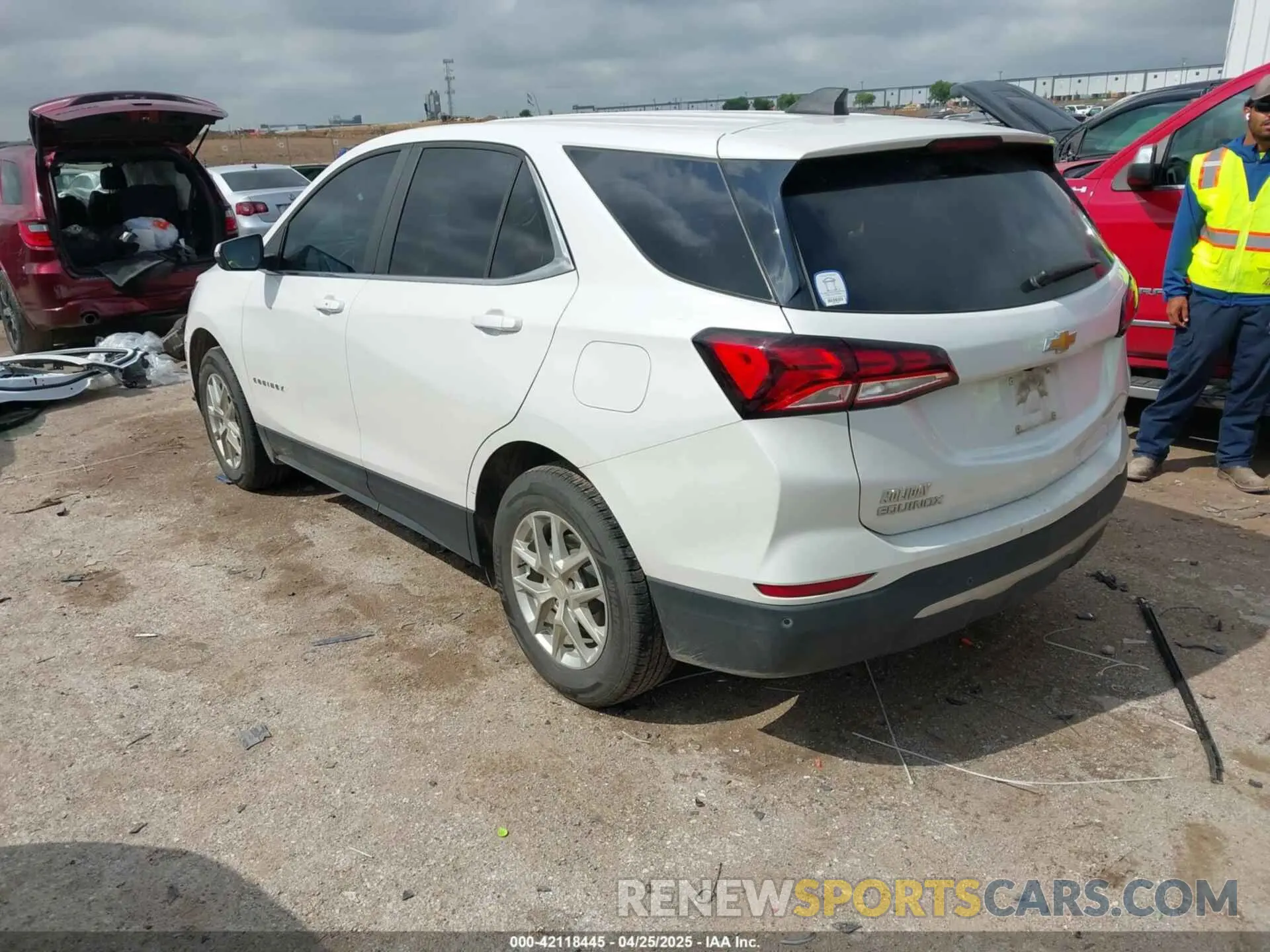3 fotografías del automóvil dañado 3GNAXKEV3NL298187 CHEVROLET EQUINOX 2022