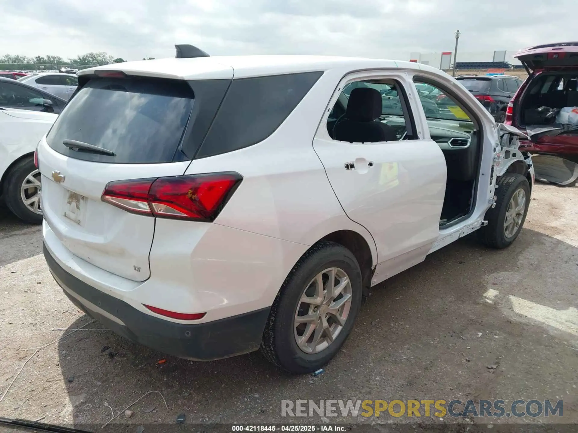 4 fotografías del automóvil dañado 3GNAXKEV3NL298187 CHEVROLET EQUINOX 2022