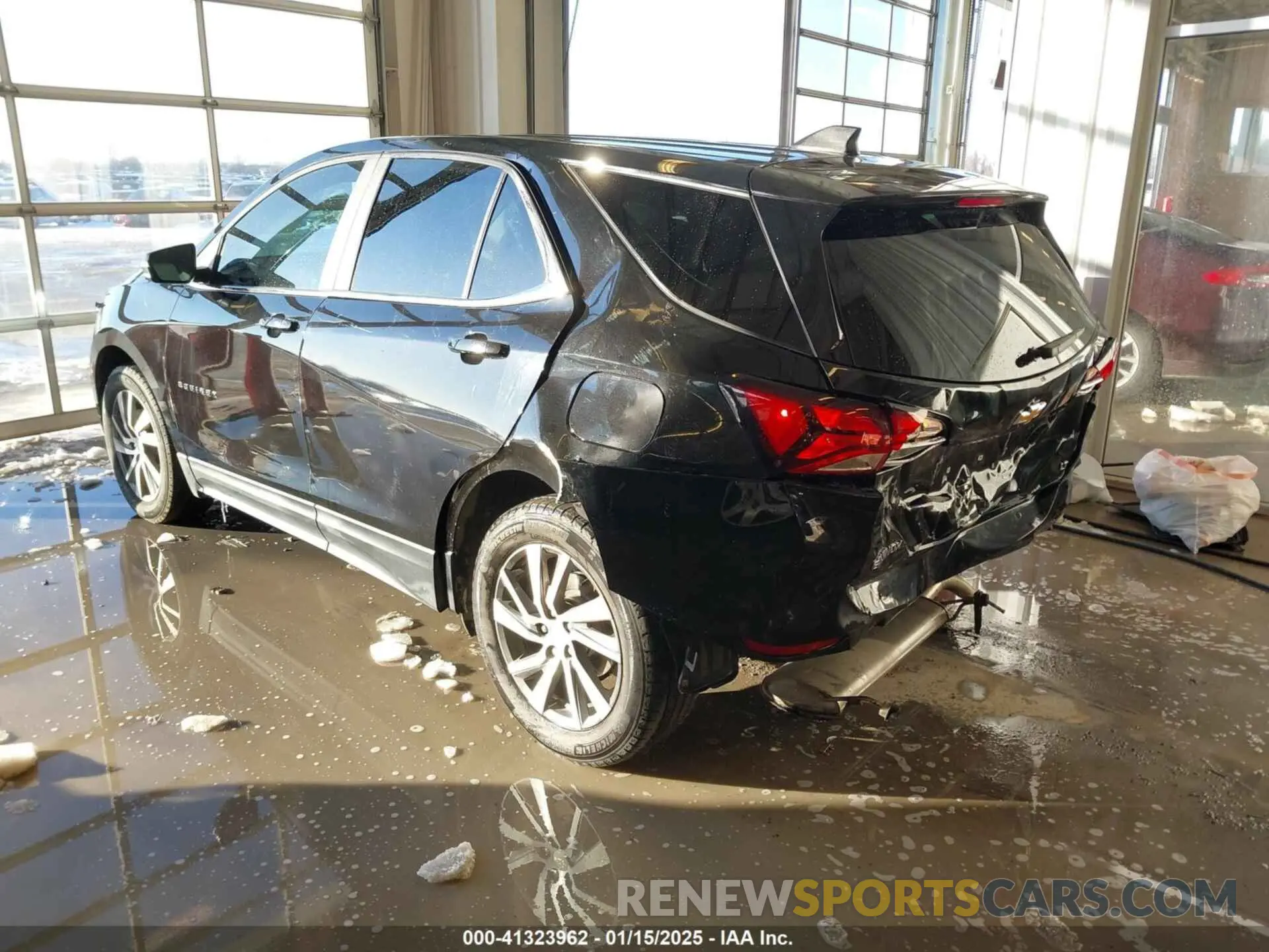 3 fotografías del automóvil dañado 3GNAXKEV4NL271337 CHEVROLET EQUINOX 2022