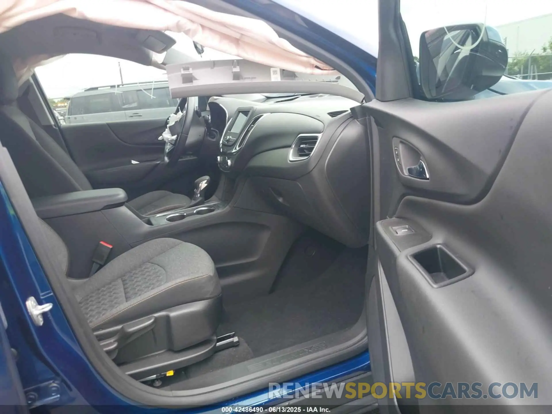 5 fotografías del automóvil dañado 3GNAXKEV7NL295969 CHEVROLET EQUINOX 2022