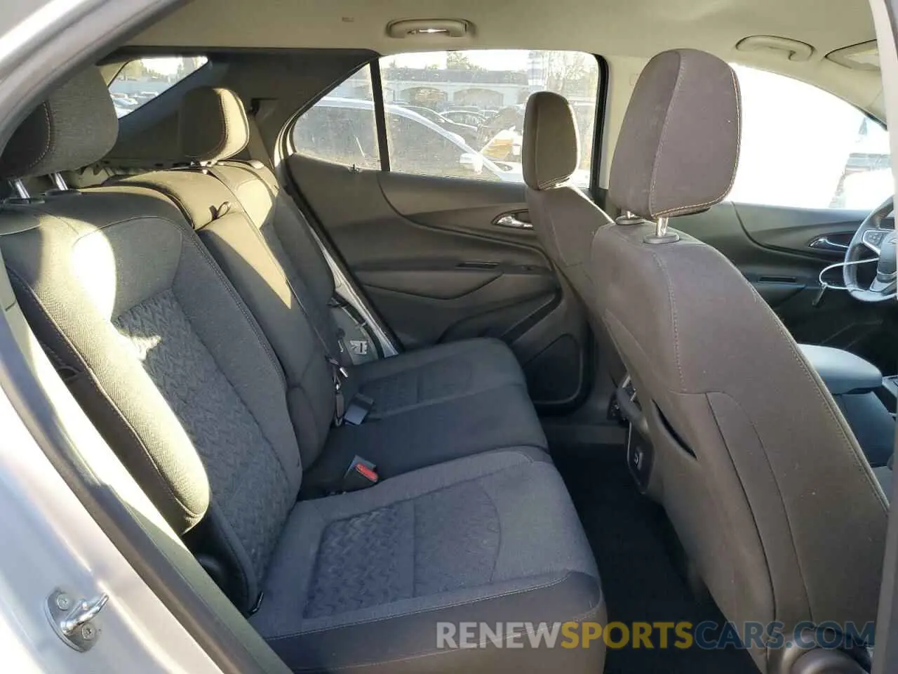 10 fotografías del automóvil dañado 3GNAXKEV8NL223842 CHEVROLET EQUINOX 2022