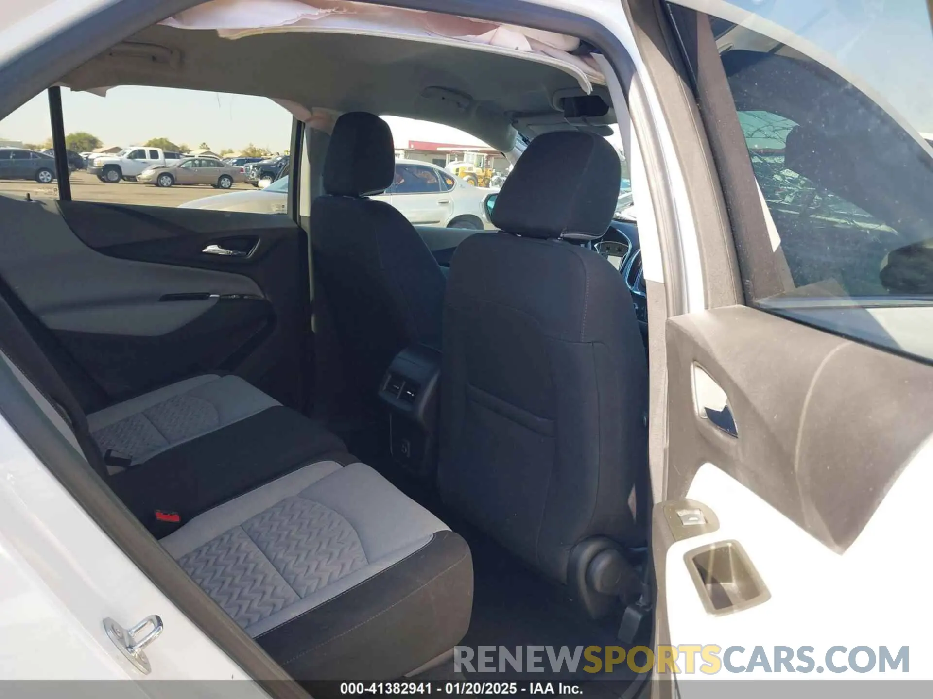 8 fotografías del automóvil dañado 3GNAXKEV8NL267551 CHEVROLET EQUINOX 2022