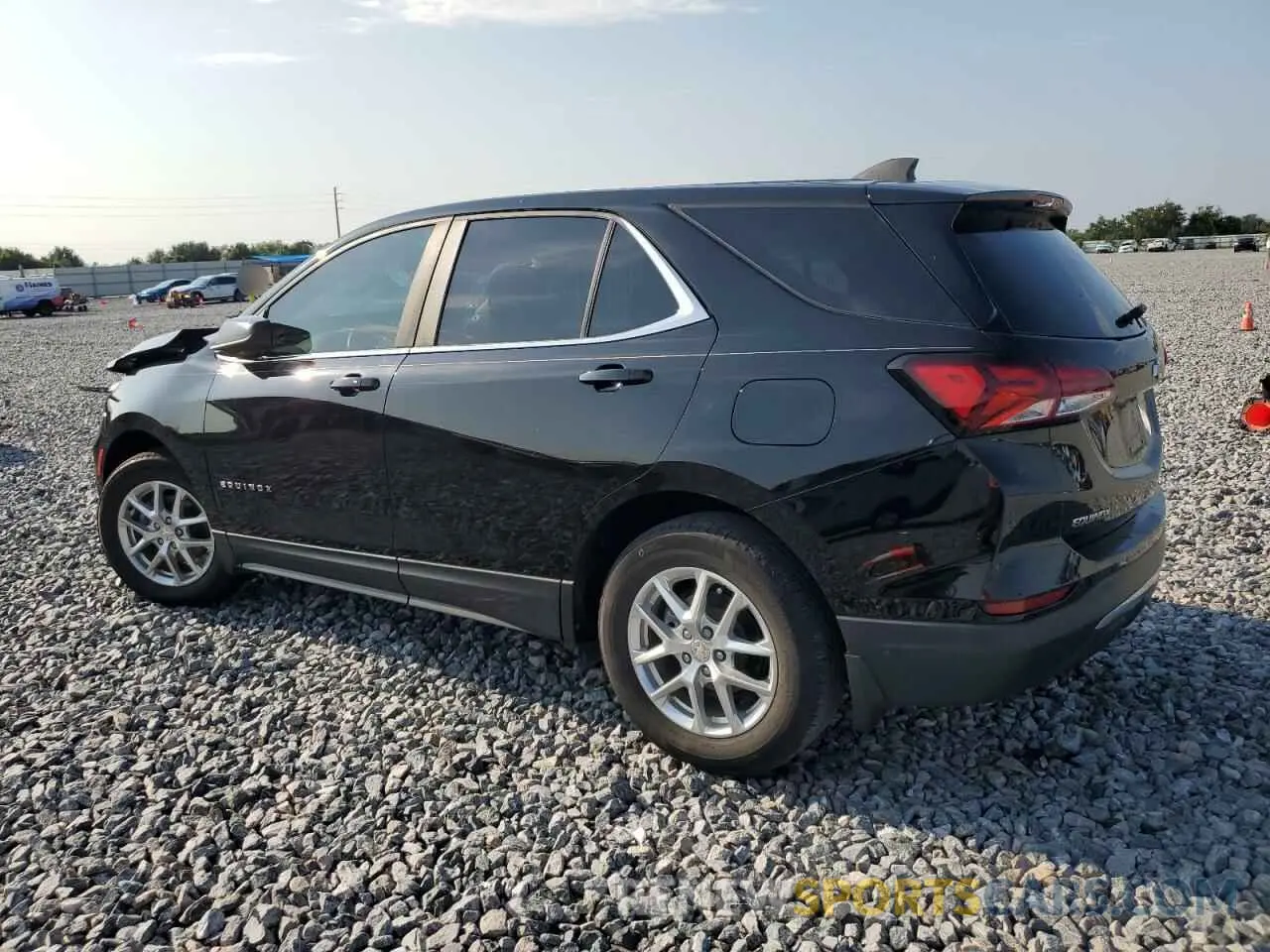 2 fotografías del automóvil dañado 3GNAXKEV9NL120459 CHEVROLET EQUINOX 2022