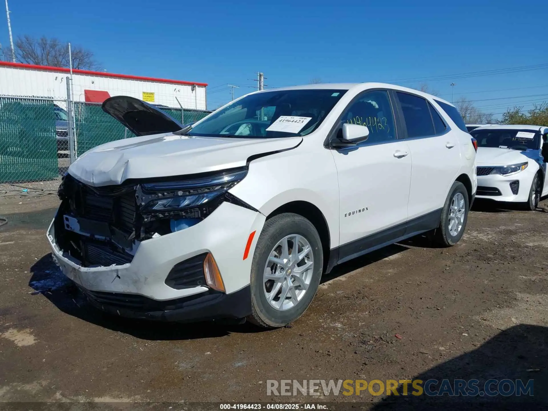 2 fotografías del automóvil dañado 3GNAXKEVXNL261573 CHEVROLET EQUINOX 2022