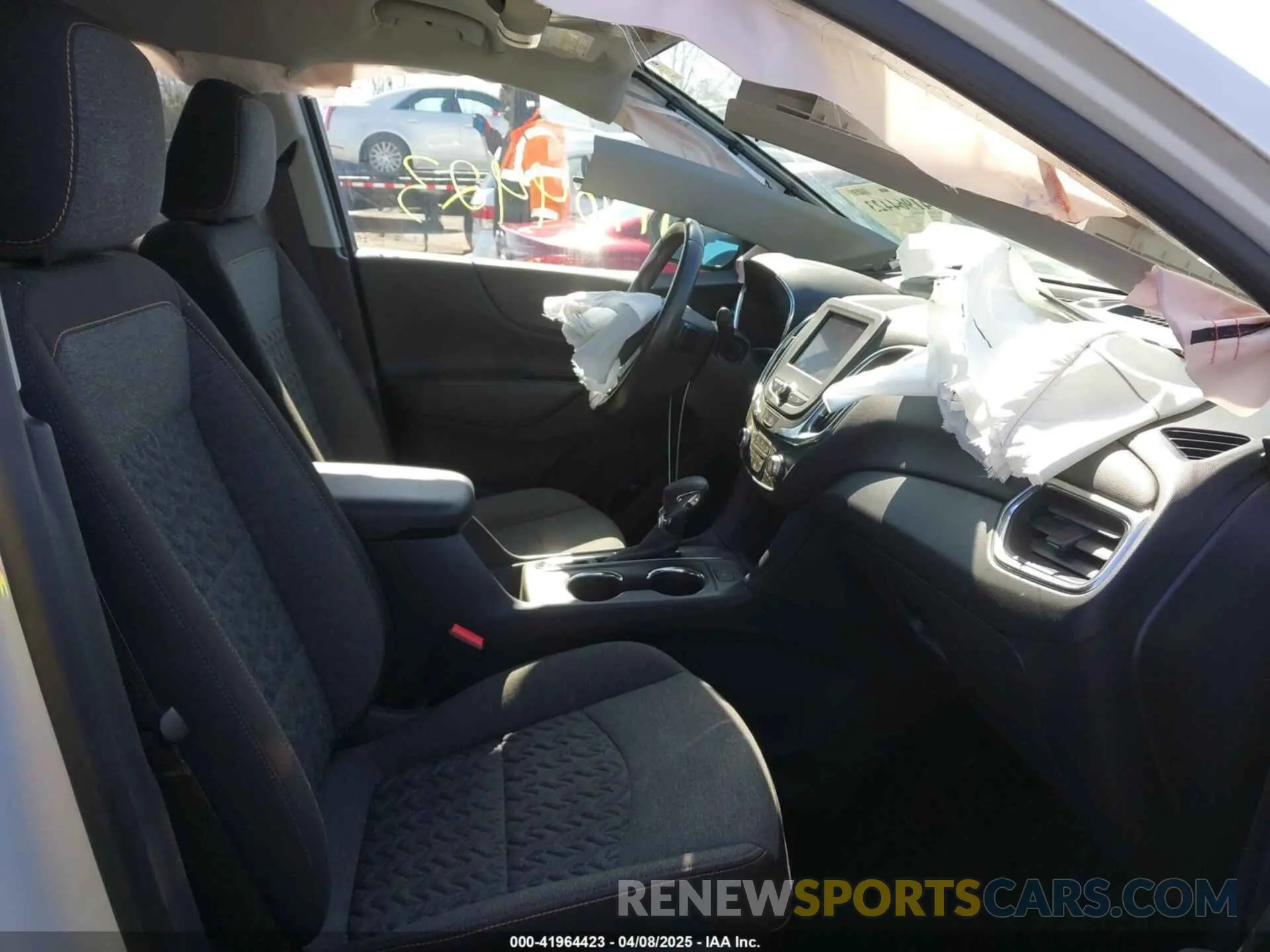 5 fotografías del automóvil dañado 3GNAXKEVXNL261573 CHEVROLET EQUINOX 2022
