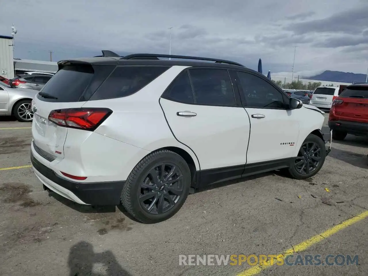 3 fotografías del automóvil dañado 3GNAXMEV0NS186609 CHEVROLET EQUINOX 2022