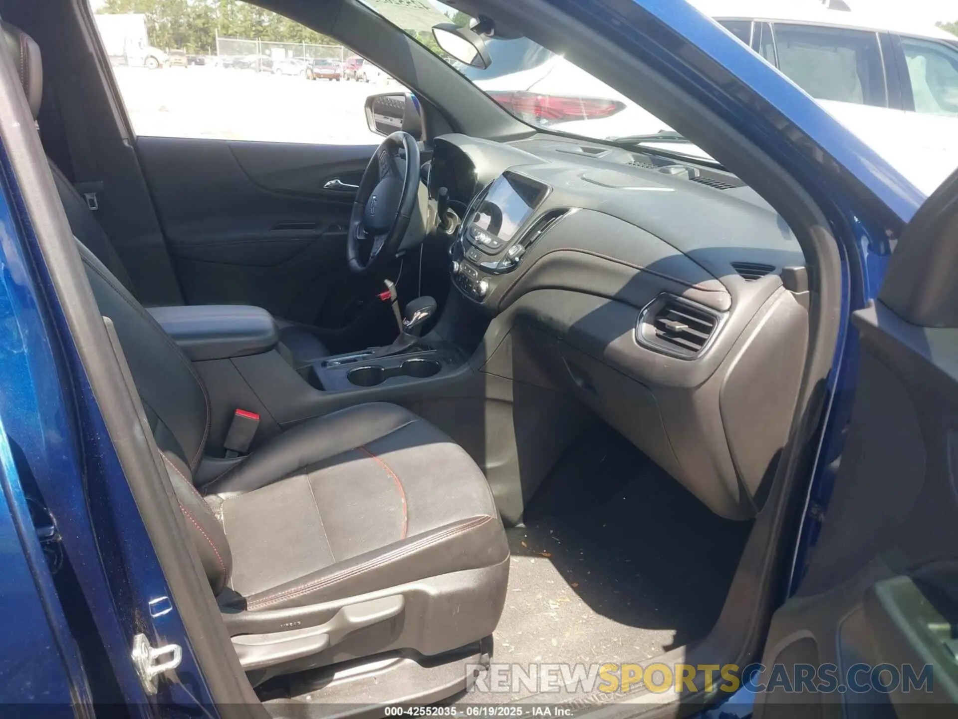 5 fotografías del automóvil dañado 3GNAXMEV1NS141050 CHEVROLET EQUINOX 2022
