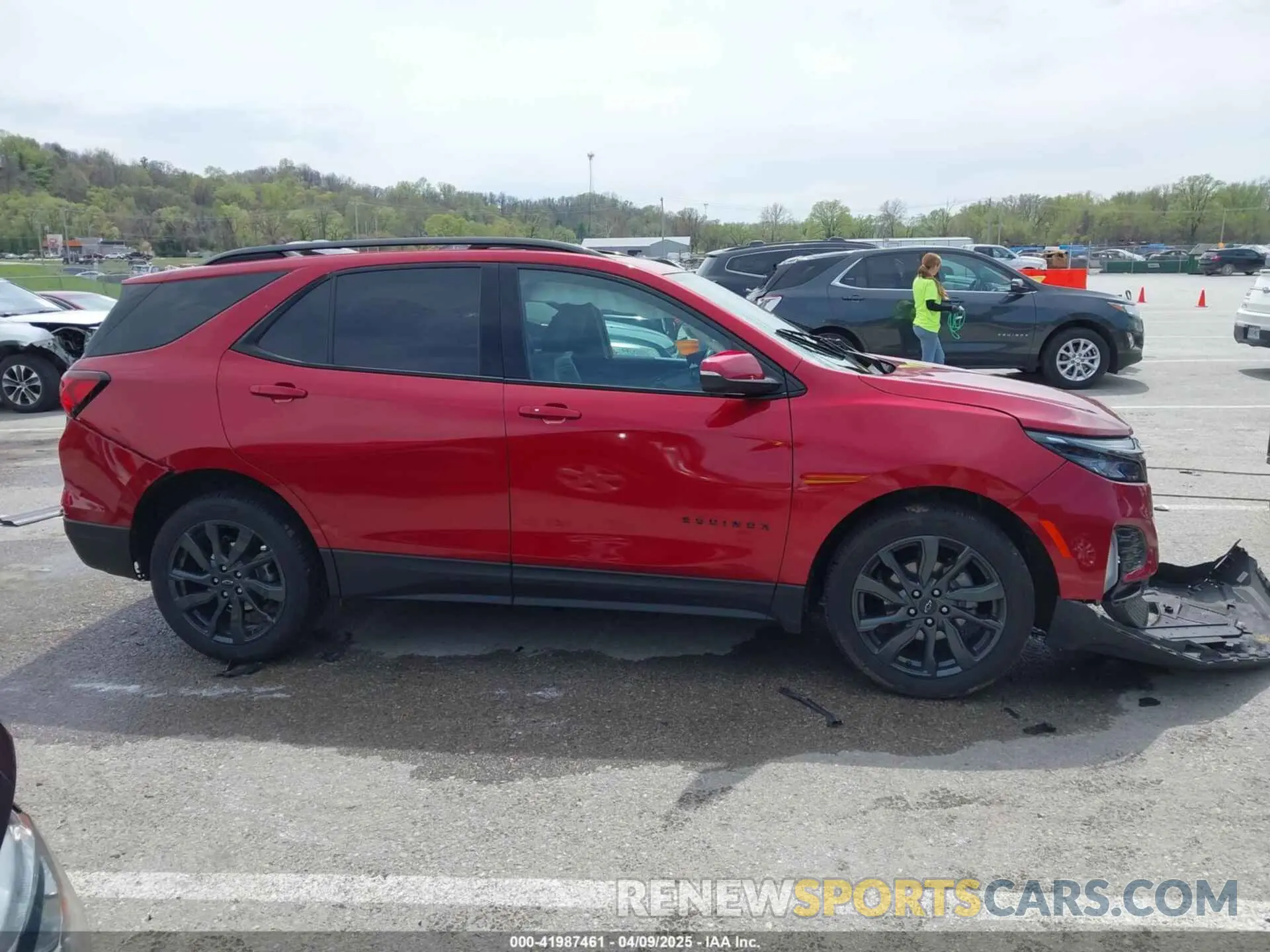 13 fotografías del automóvil dañado 3GNAXMEV3NS119602 CHEVROLET EQUINOX 2022