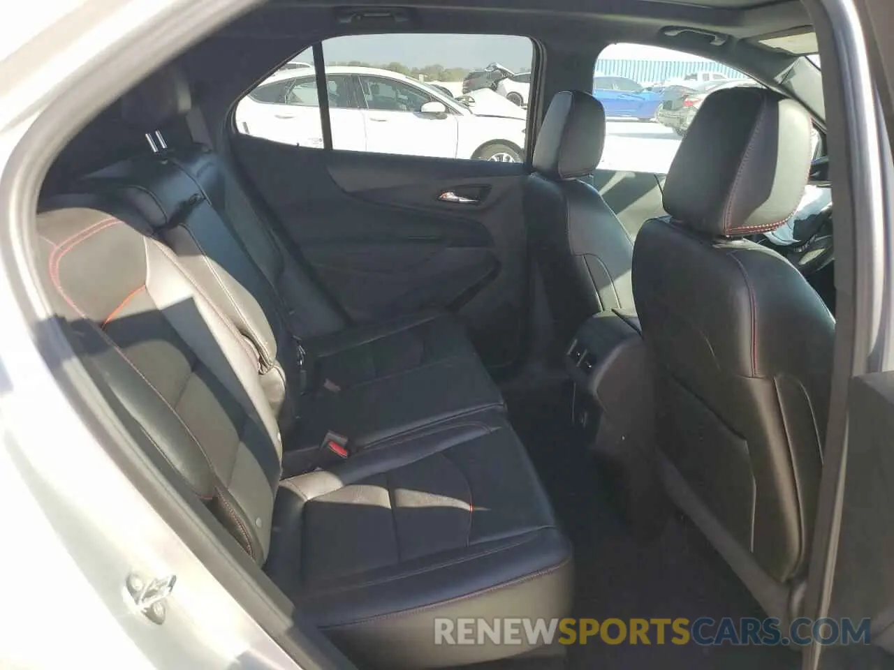 11 fotografías del automóvil dañado 3GNAXMEV4NS121312 CHEVROLET EQUINOX 2022
