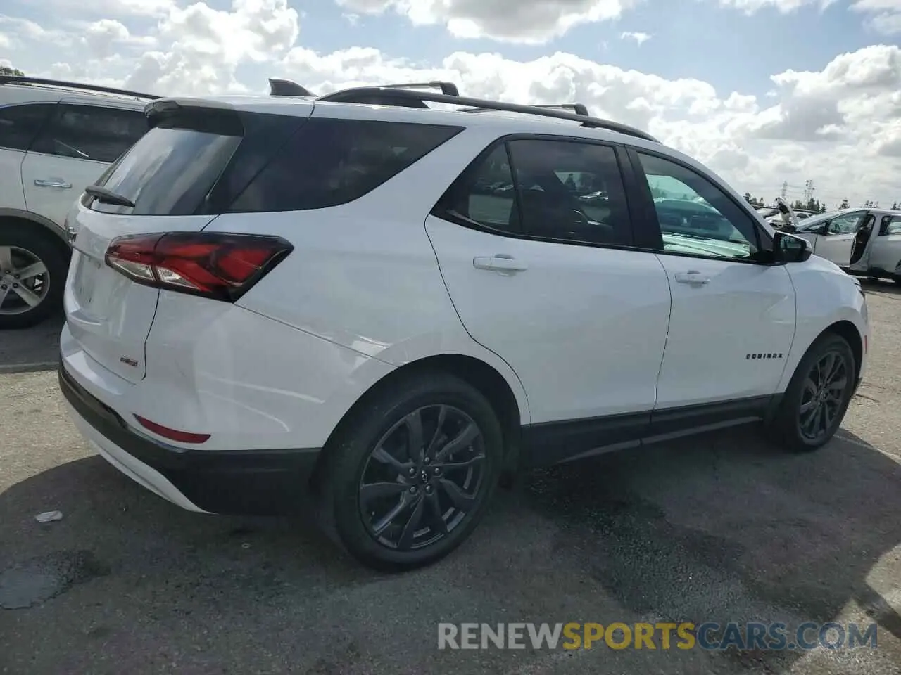 3 fotografías del automóvil dañado 3GNAXMEV5NS212489 CHEVROLET EQUINOX 2022