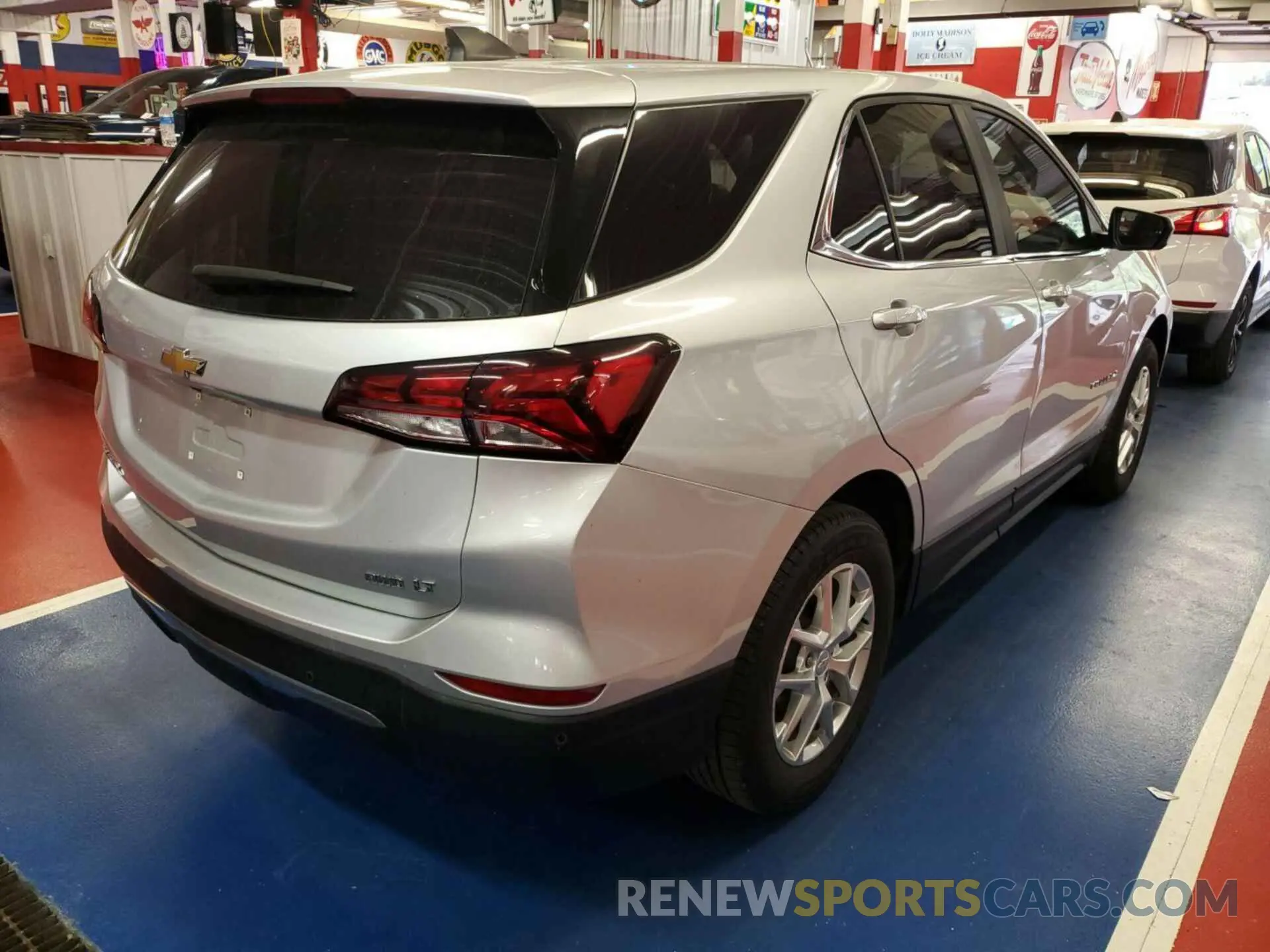5 fotografías del automóvil dañado 3GNAXTEV8NL135587 CHEVROLET EQUINOX 2022