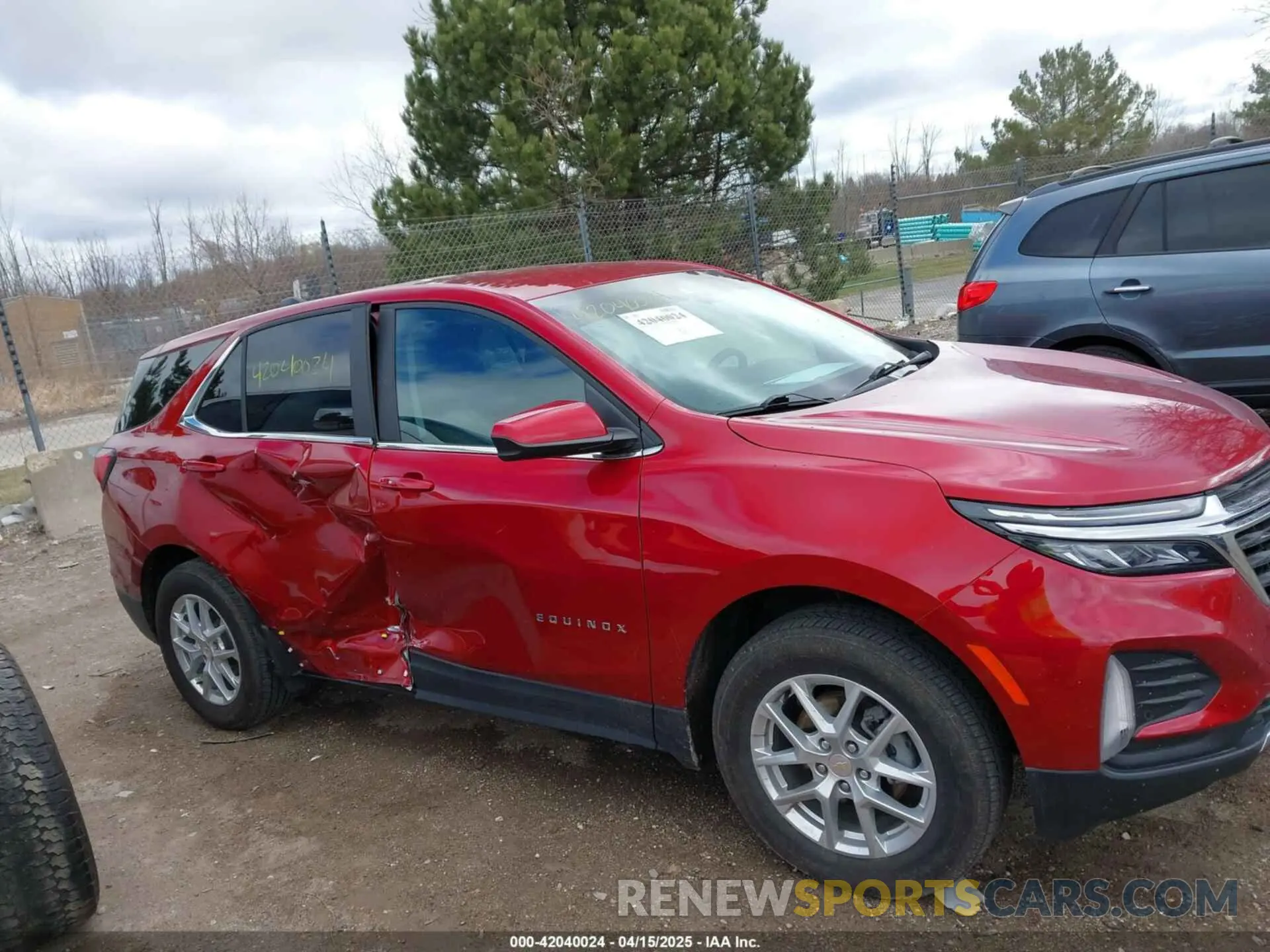 13 fotografías del automóvil dañado 3GNAXUEV0NL178536 CHEVROLET EQUINOX 2022