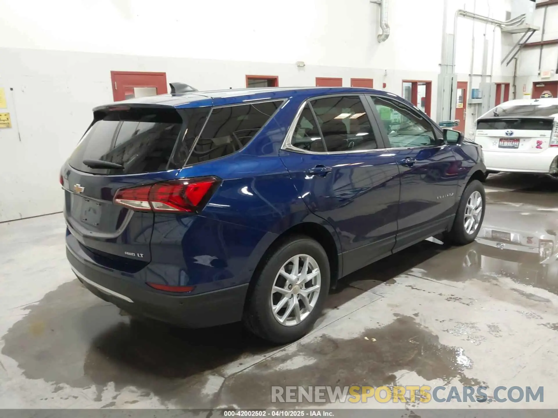 4 fotografías del automóvil dañado 3GNAXUEV0NL223572 CHEVROLET EQUINOX 2022