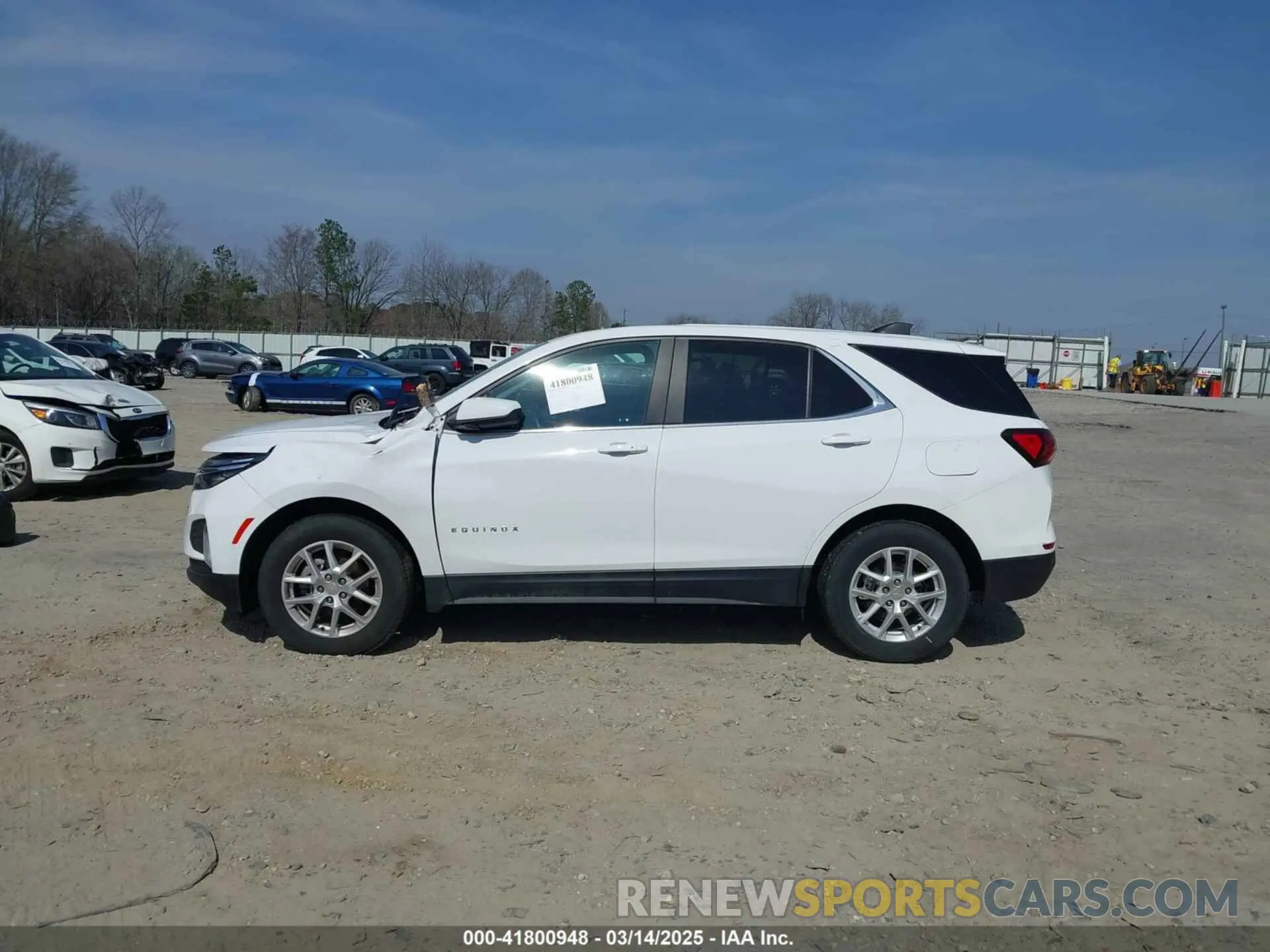 14 fotografías del automóvil dañado 3GNAXUEV0NL245247 CHEVROLET EQUINOX 2022