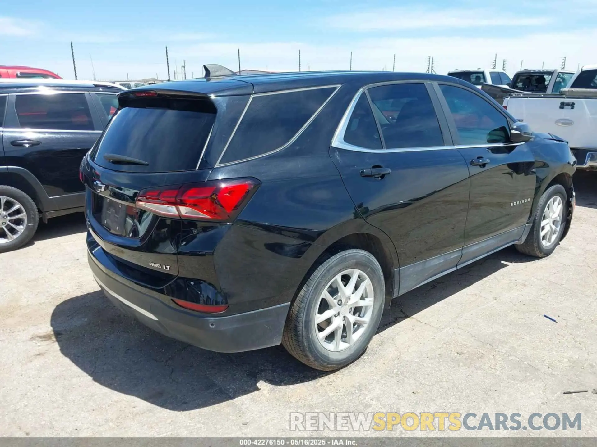 4 fotografías del automóvil dañado 3GNAXUEV1NL108771 CHEVROLET EQUINOX 2022