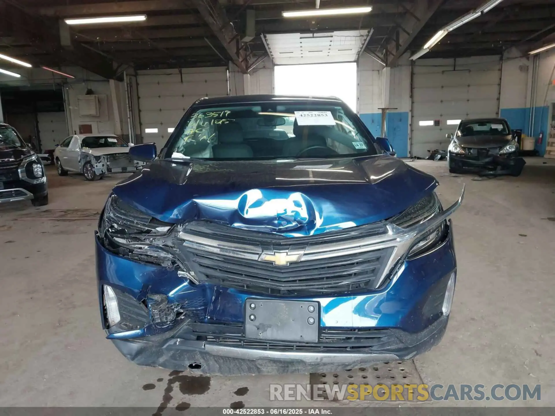 11 fotografías del automóvil dañado 3GNAXUEV1NL289211 CHEVROLET EQUINOX 2022