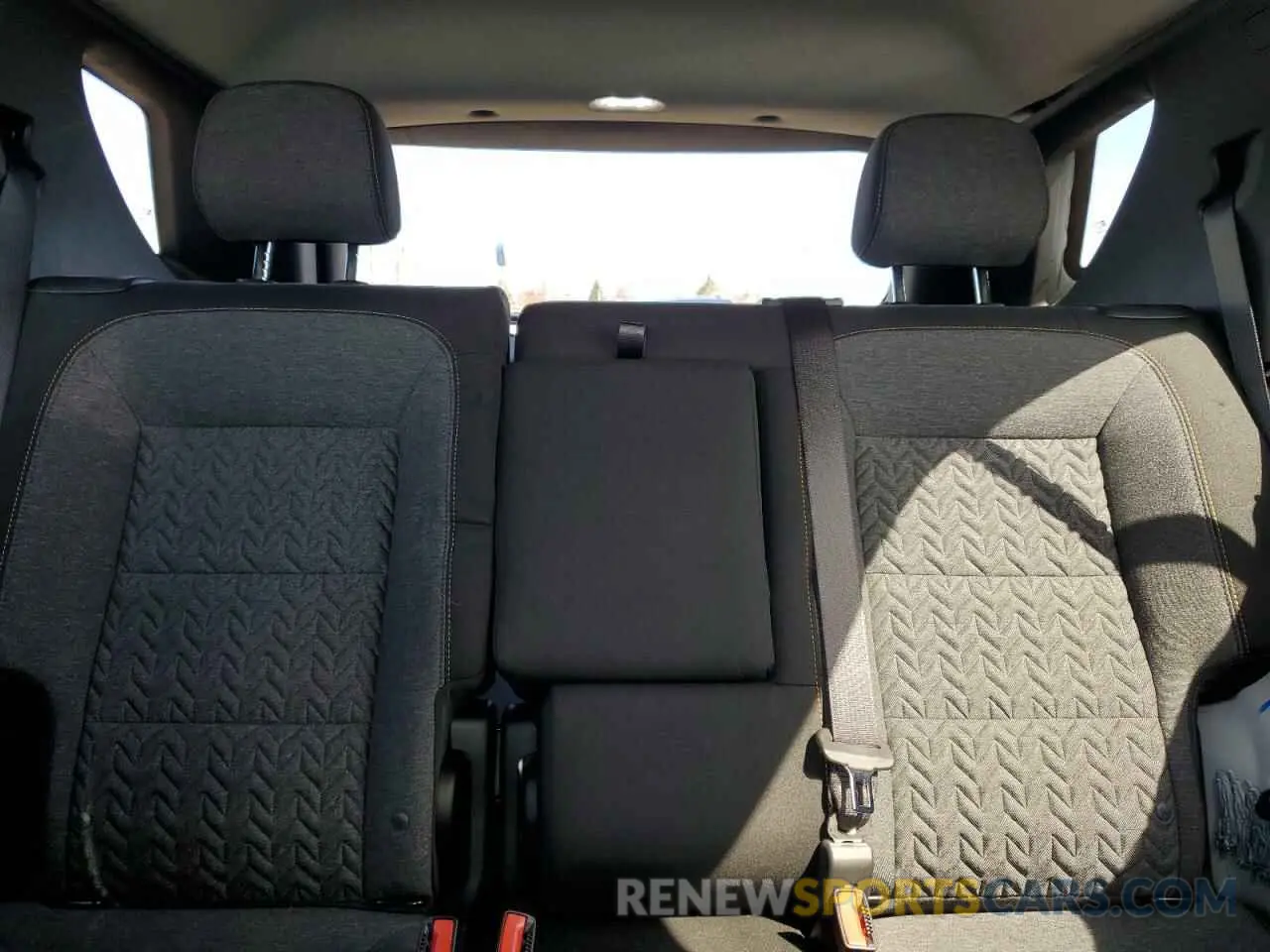 10 fotografías del automóvil dañado 3GNAXUEV2NL226635 CHEVROLET EQUINOX 2022