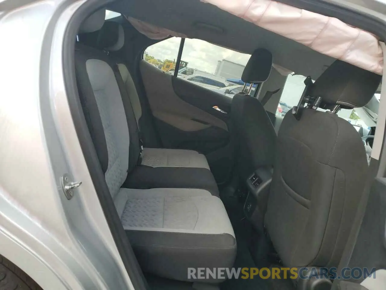 12 fotografías del automóvil dañado 3GNAXUEV3NL199834 CHEVROLET EQUINOX 2022