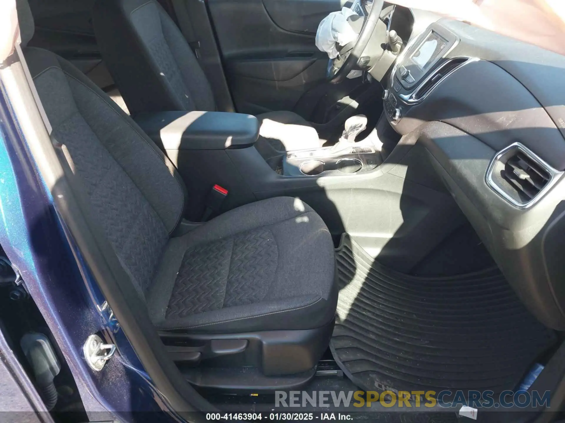 5 fotografías del automóvil dañado 3GNAXUEV3NL249289 CHEVROLET EQUINOX 2022